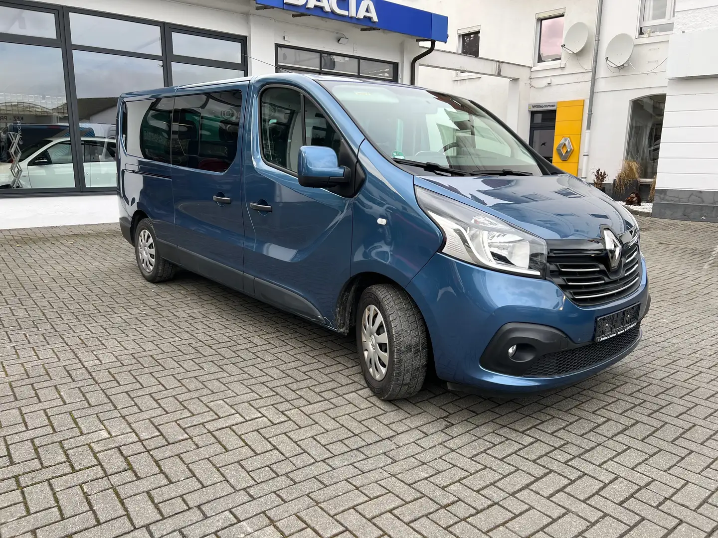 Renault Trafic Trafic dCi 125 Grand Combi Expression Blue - 2