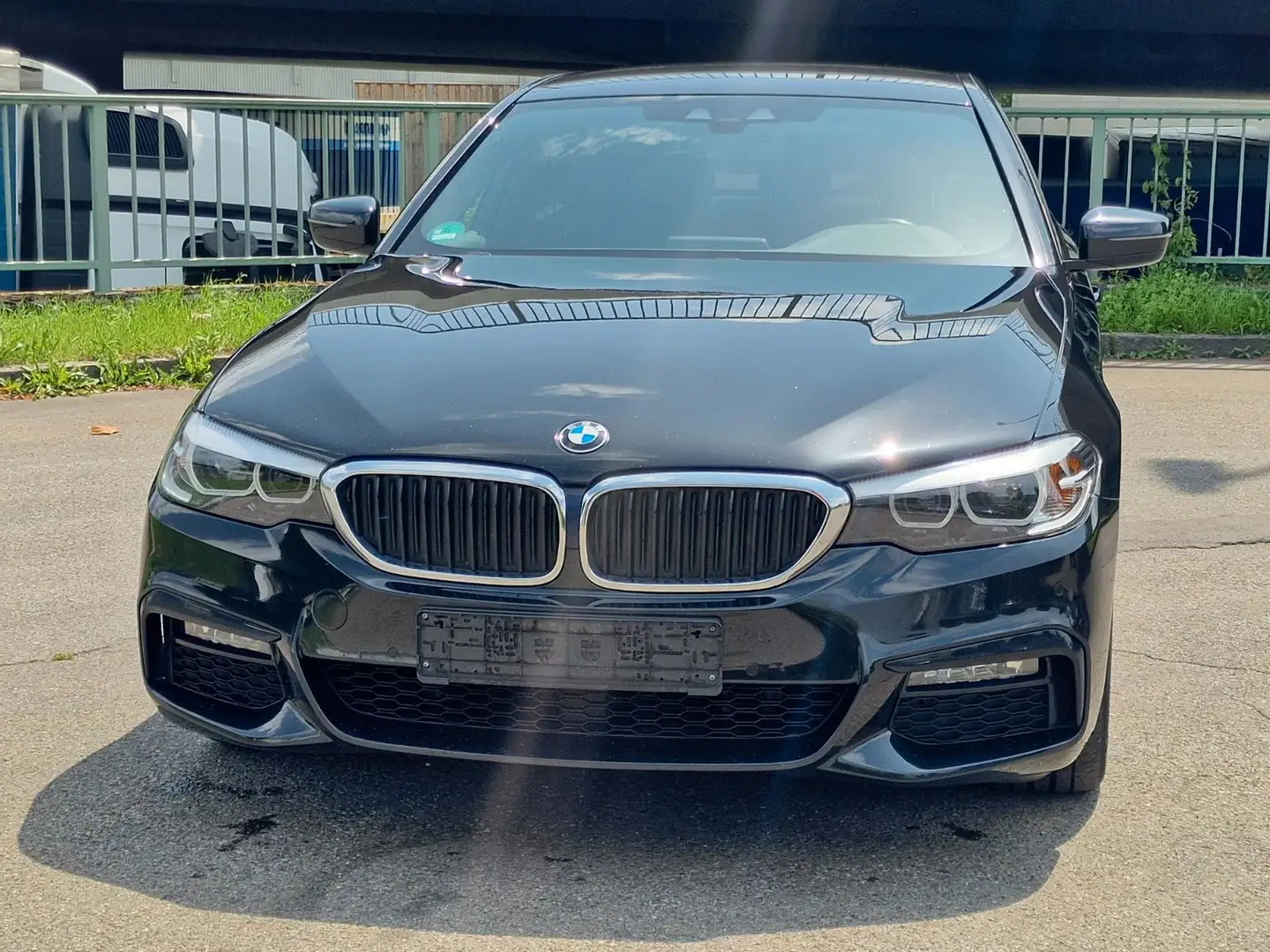 BMW 530 e *M-Sportpaket*Kamera* Чорний - 2