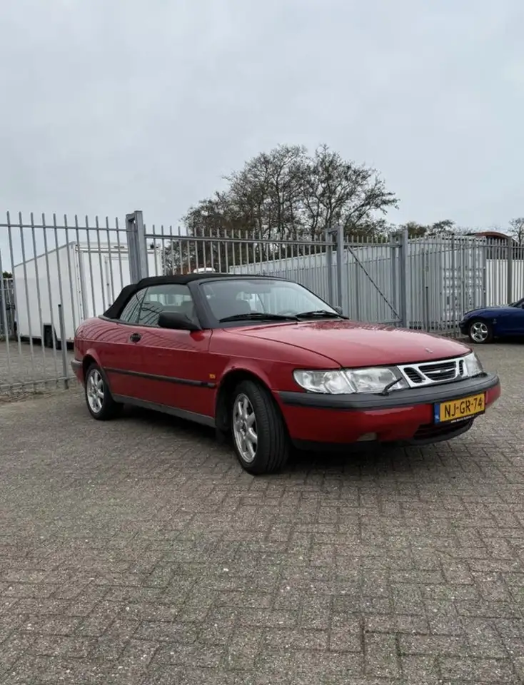 Saab 900 2.3i Cabrio SE, foto 1