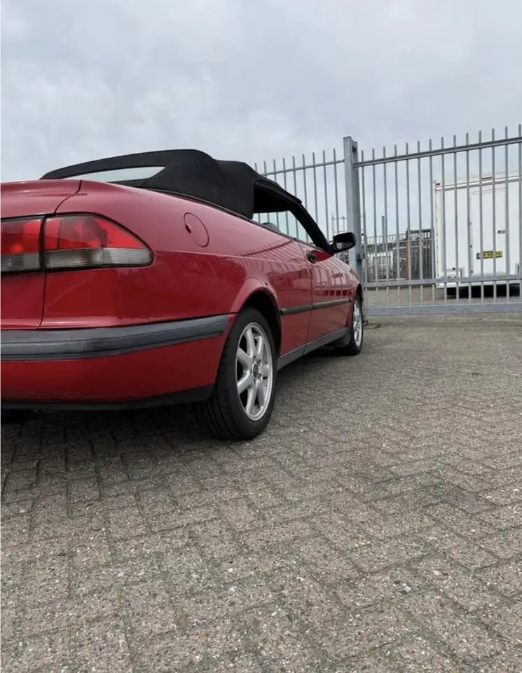Saab 900 2.3i Cabrio SE, foto 4