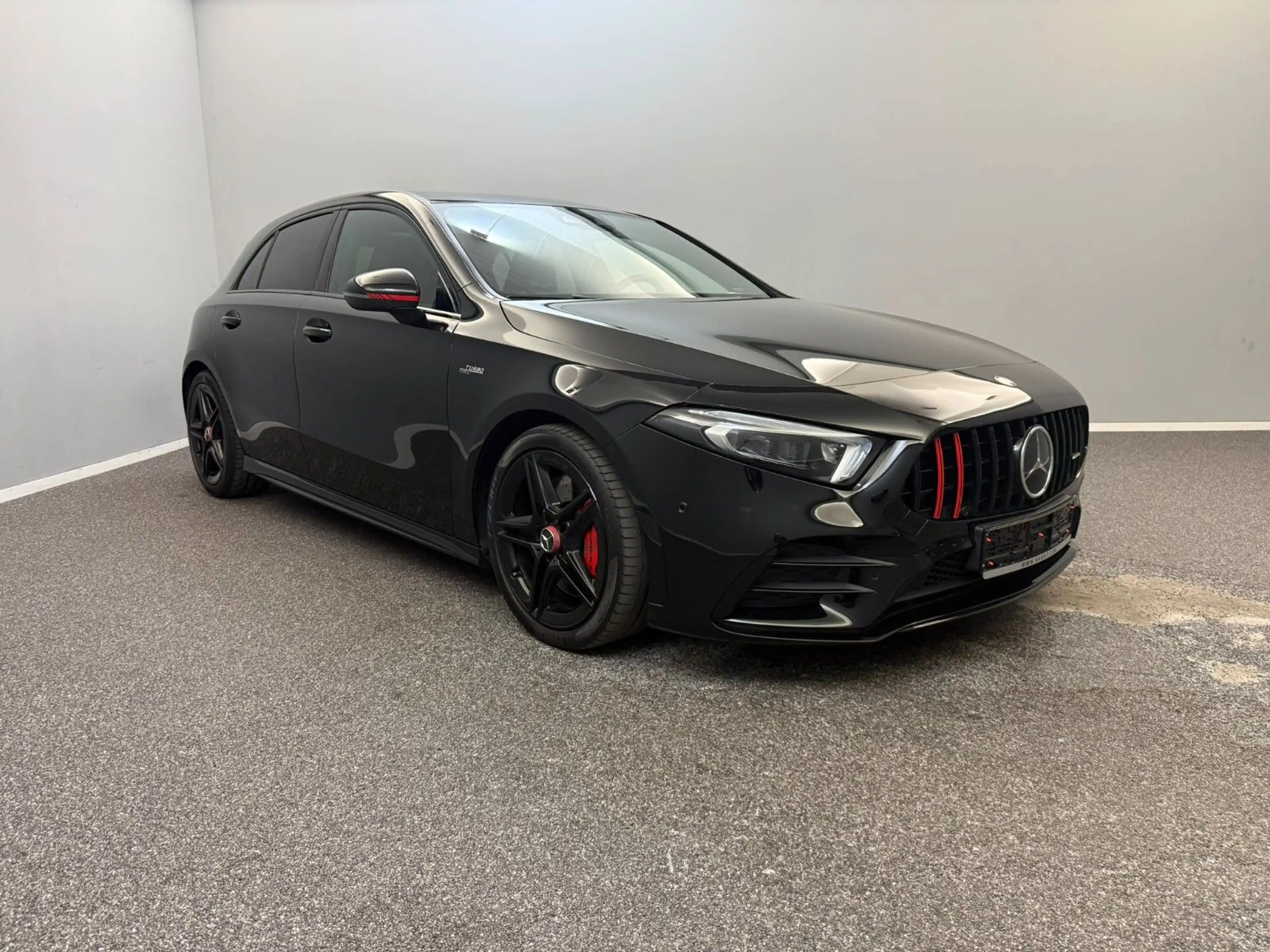 Mercedes-Benz A 35 AMG 4M MEMO*PANO*WIDE*DISTR+*BURM*MBEAM — photo 3