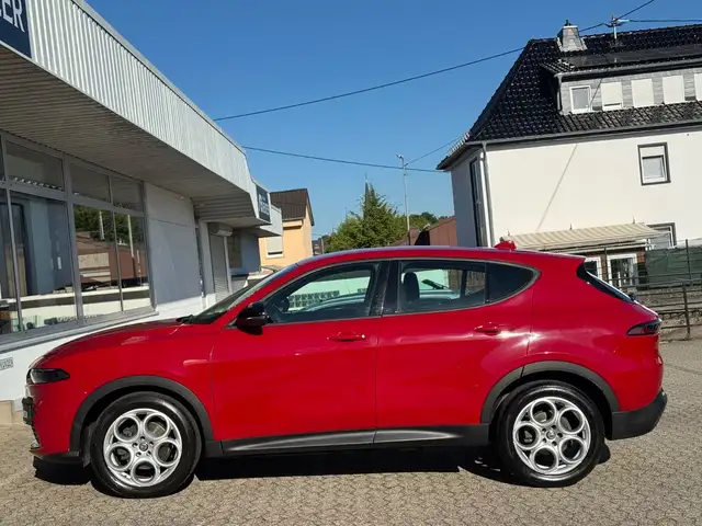 Alfa Romeo Tonale view 8