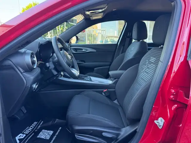 Alfa Romeo Tonale view 12