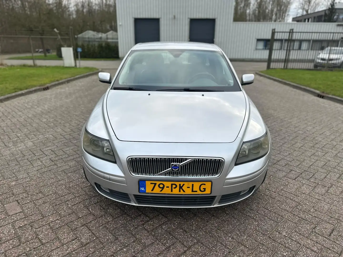 Volvo V50 1.8 Elan/APK TOT 02-08-2025 Grijs - 2