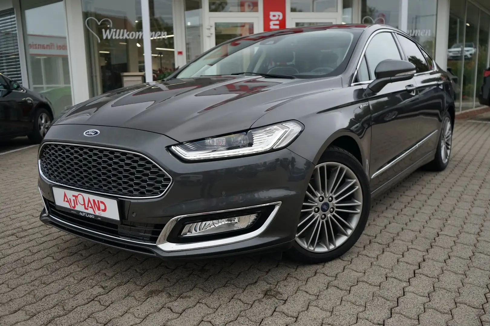 Ford Mondeo 2.0 Vignale Xenon Navi Sitzbelüftung Kamera Grau - 2