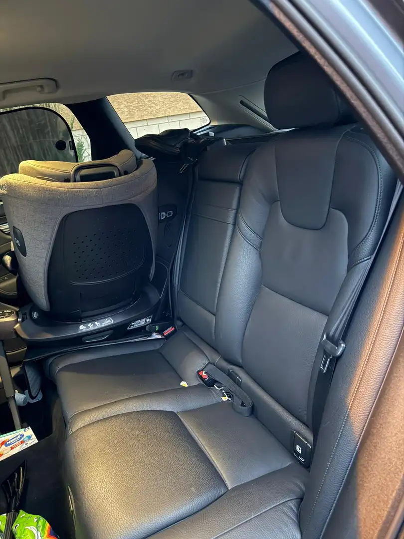 Volvo XC60 XC60 D4 Geartronic Momentum Pro Bleu - 2