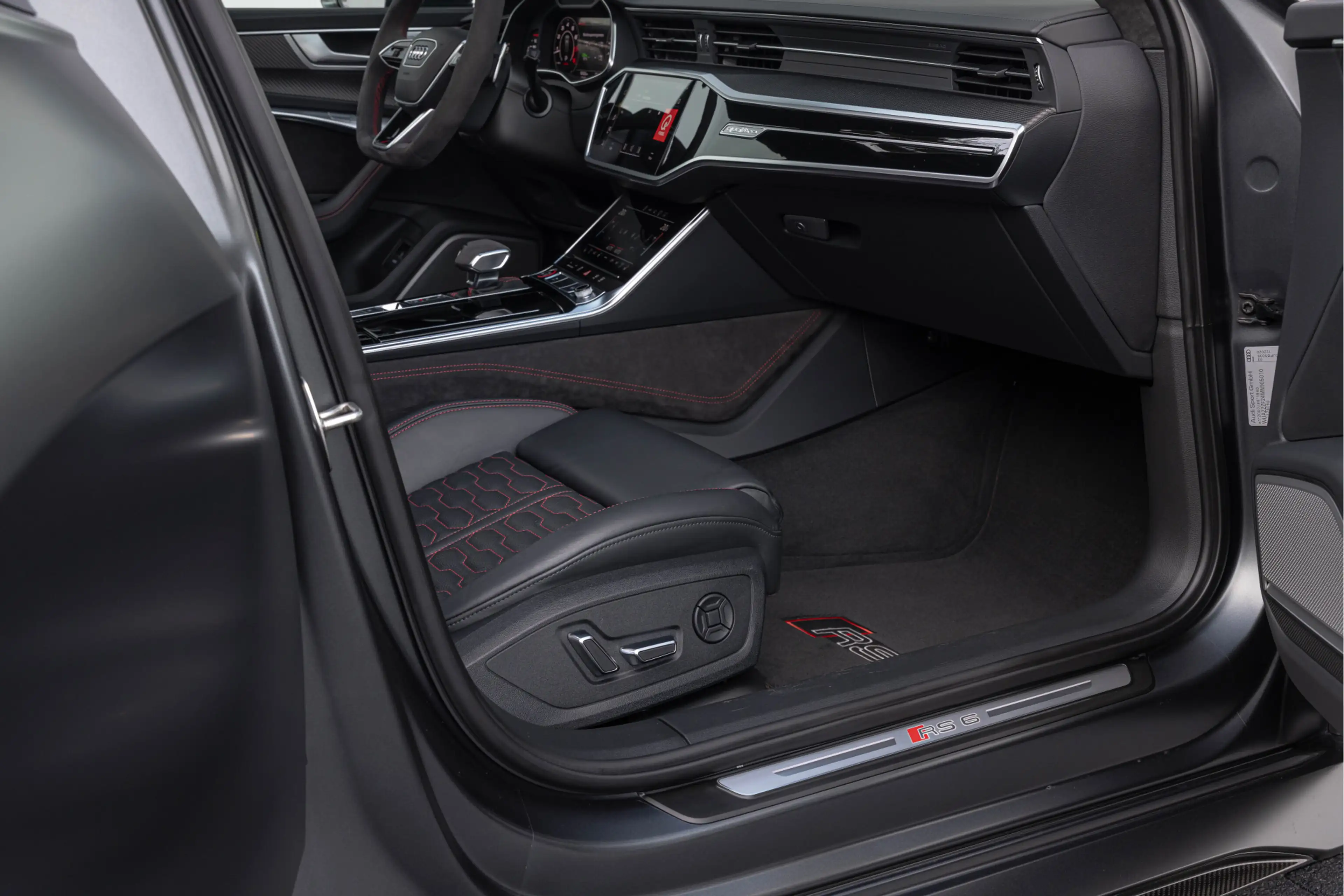 Audi RS6 Avant 4.0 TFSI Quattro Keramisch Dynamic+ Vossen F — photo 12