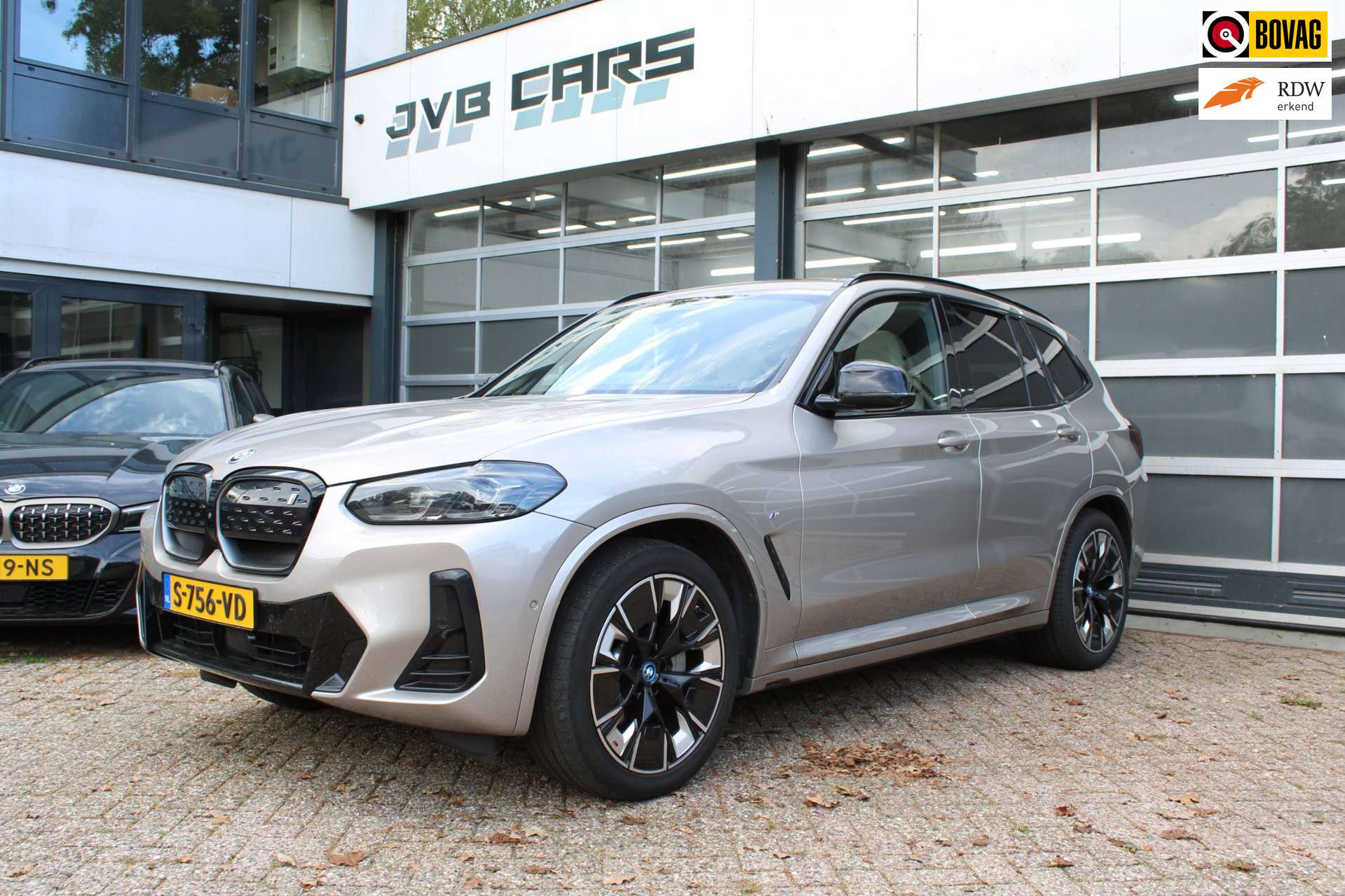 BMW iX3