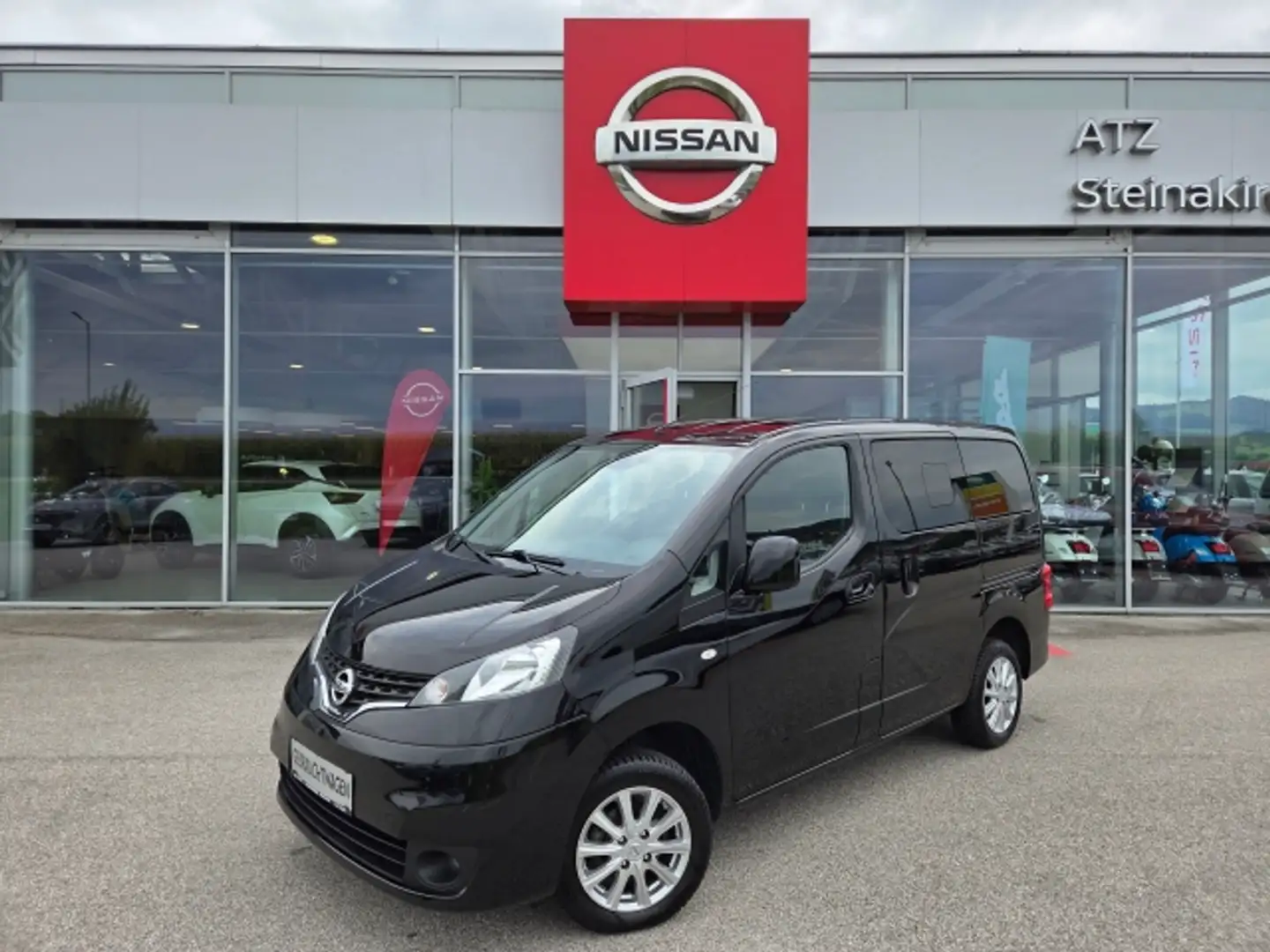 Nissan NV200 Evalia Tekna 1,6 110PS*NAVI* Чорний - 1