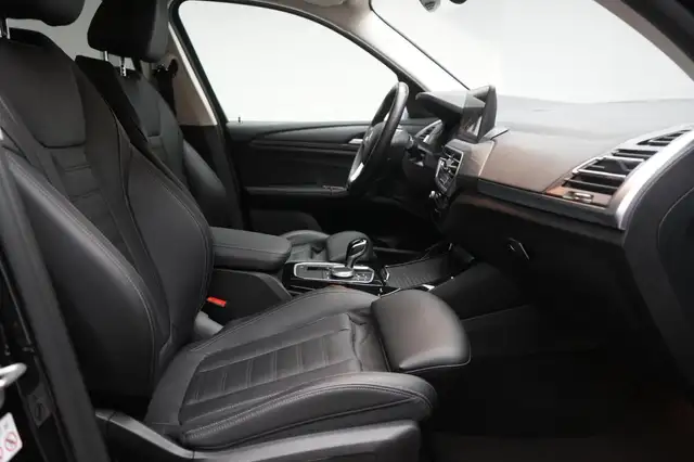 BMW X3 view 15