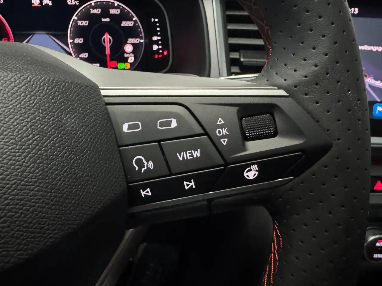 SEAT Ateca FR 2.0 DSG Black Ed.*AHK*Pano*360Grad 16