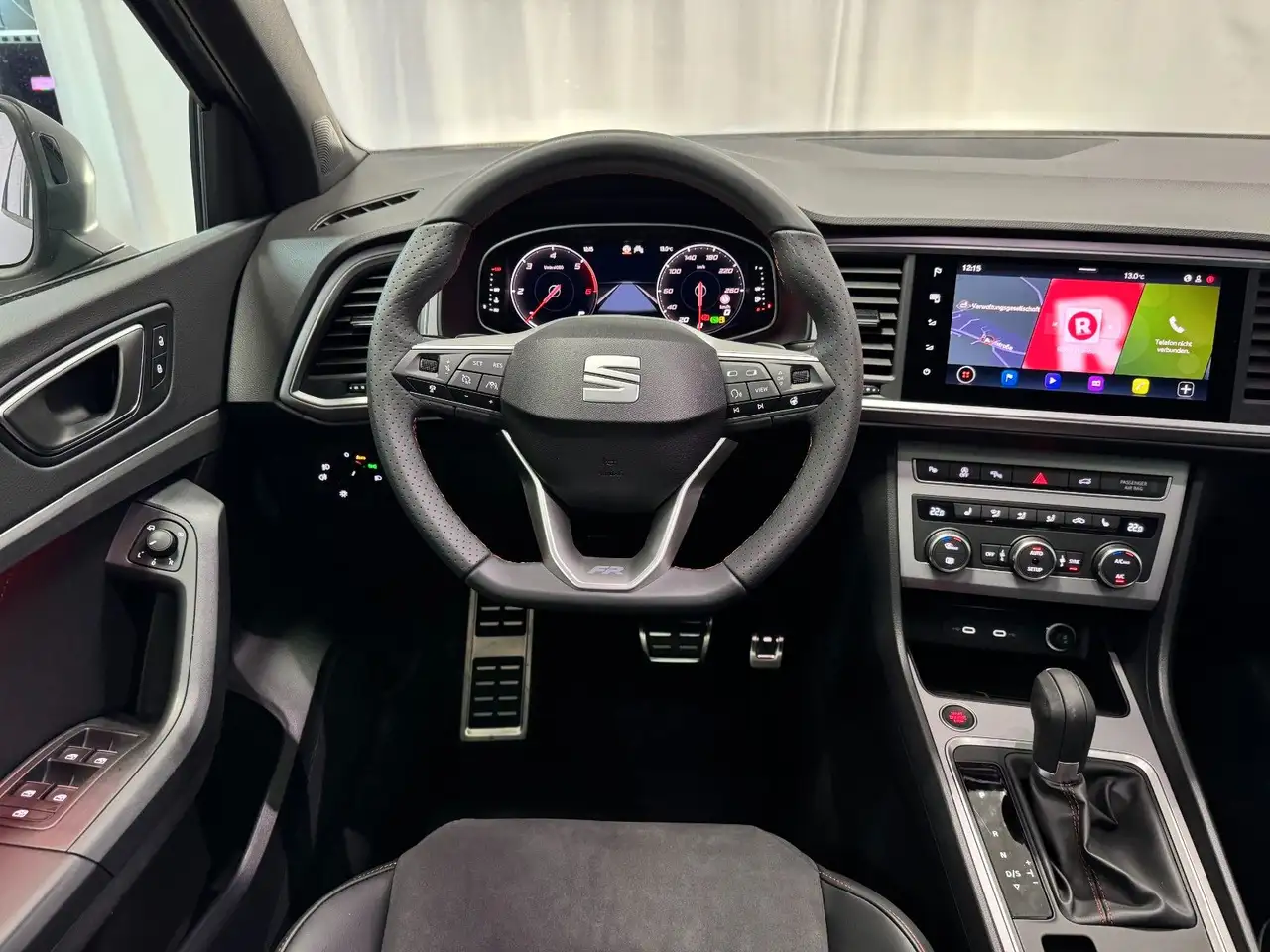 SEAT Ateca FR 2.0 DSG Black Ed.*AHK*Pano*360Grad 13