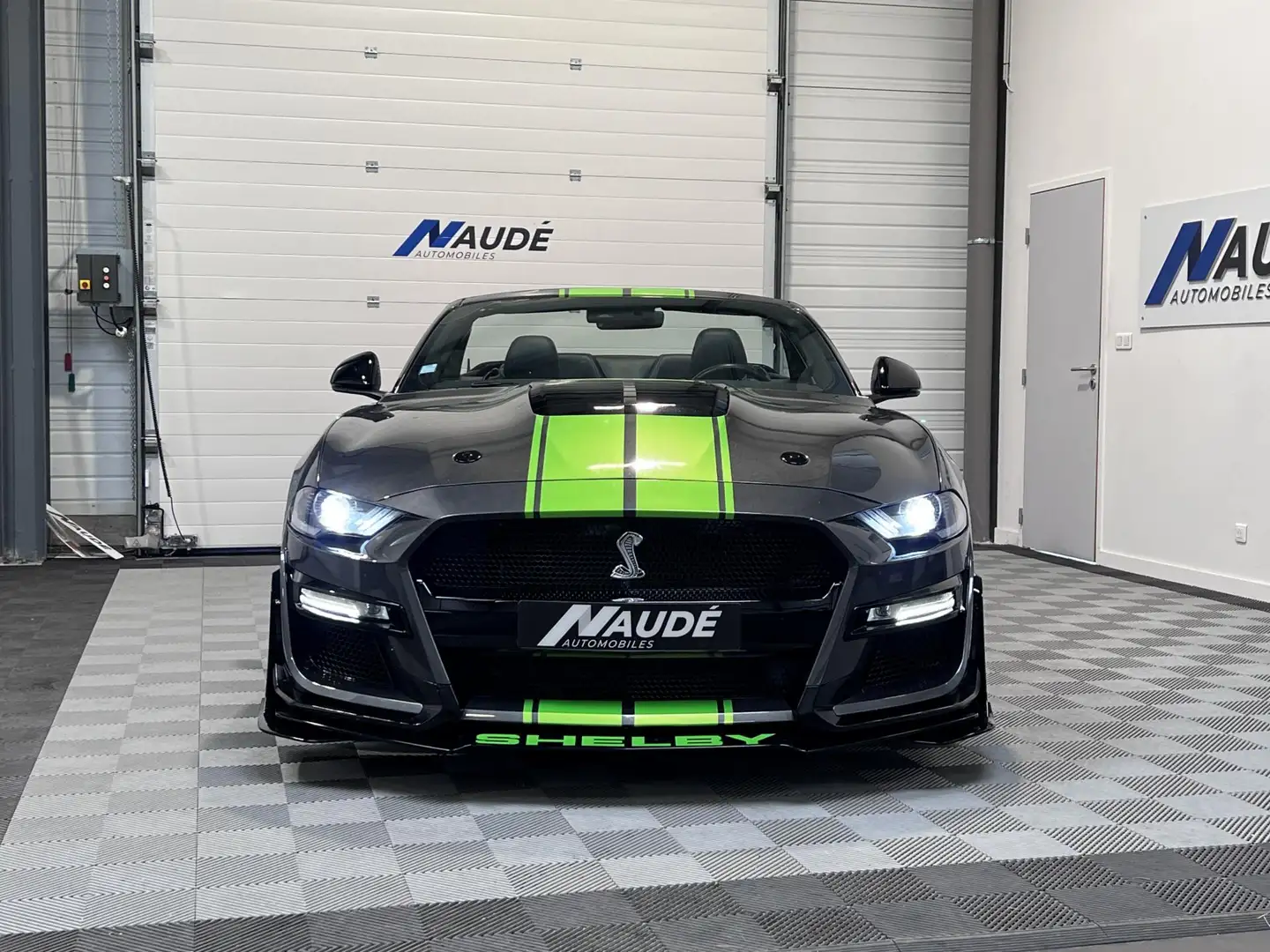 Ford Mustang GT Convertible 5.0 V8 450 CH BVA 10 Kit Shelby GT5 Gris - 2
