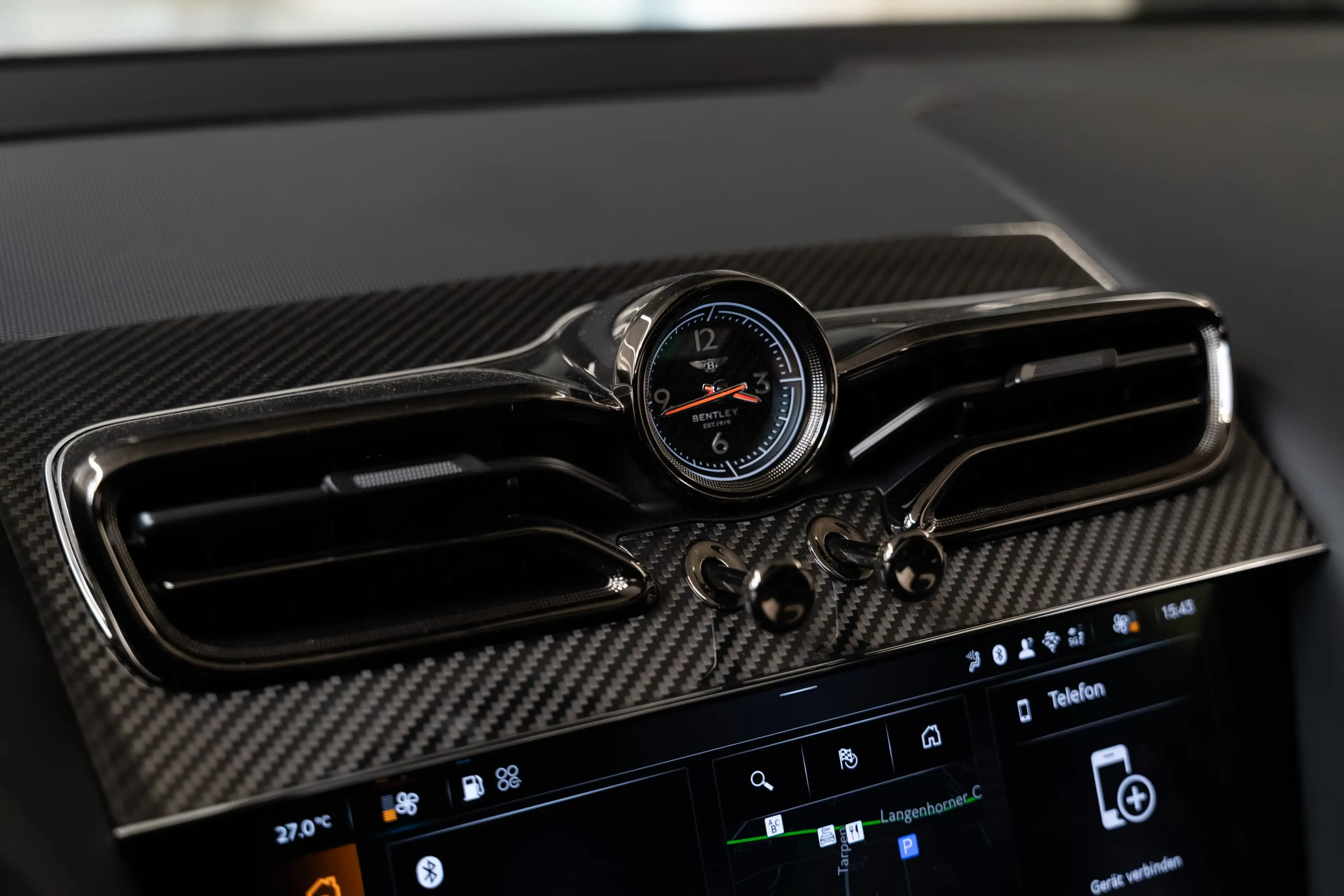 Bentley Bentayga Speed *ExtremeSilver* — photo 14