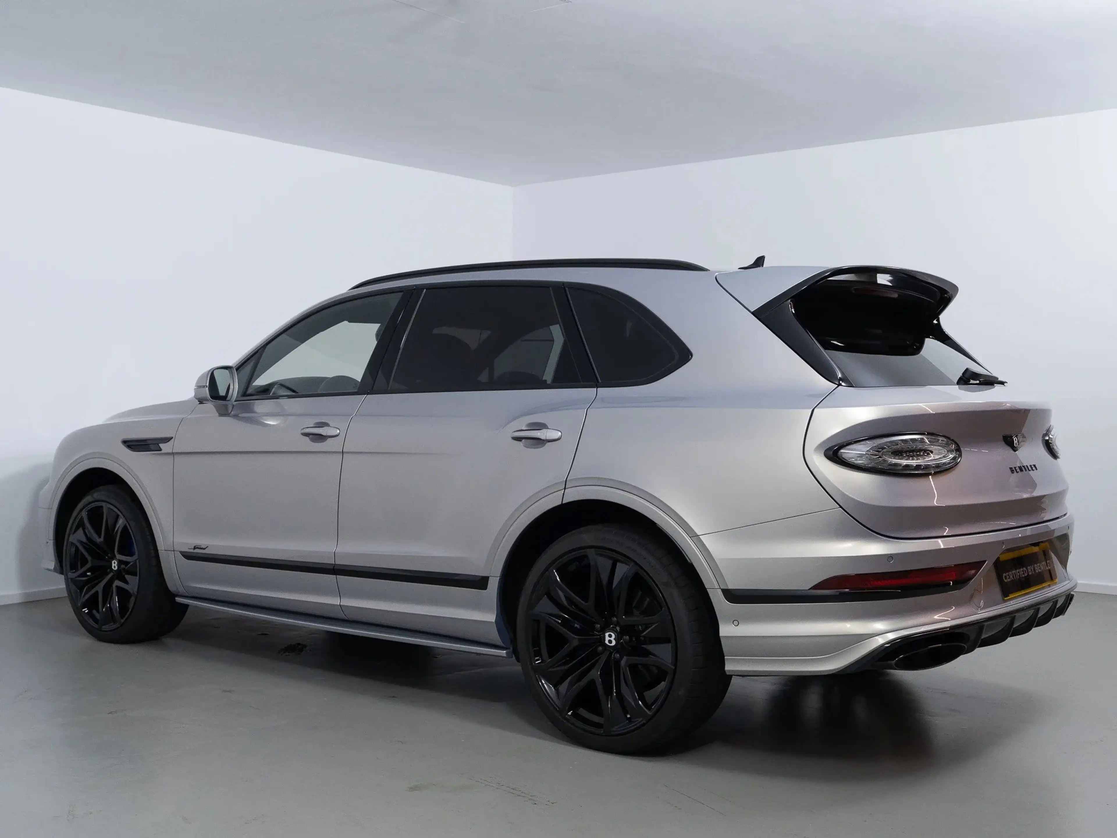 Bentley Bentayga Speed *ExtremeSilver* — photo 3