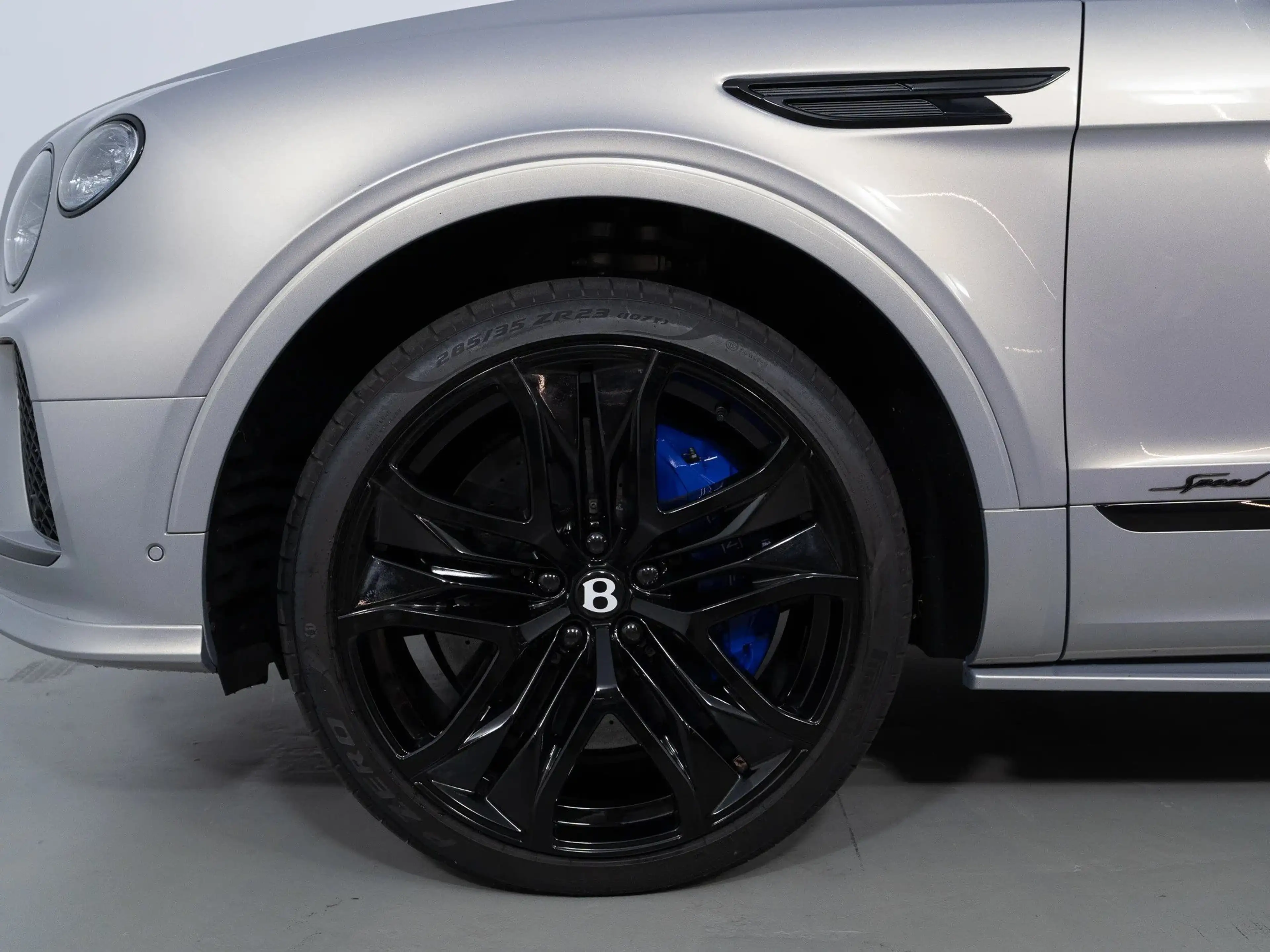 Bentley Bentayga Speed *ExtremeSilver* — photo 5
