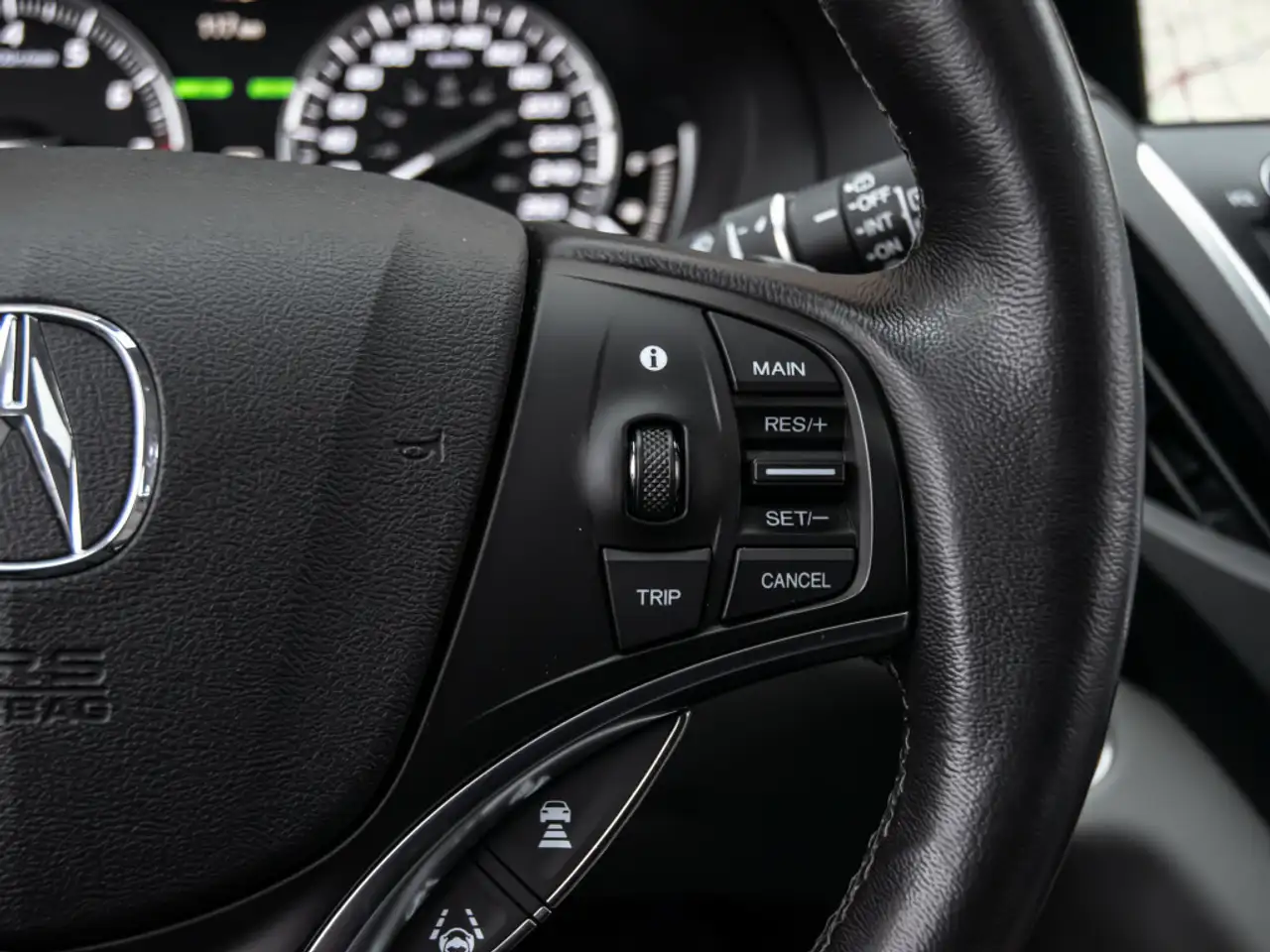 Acura MDX снимка Acura MDX