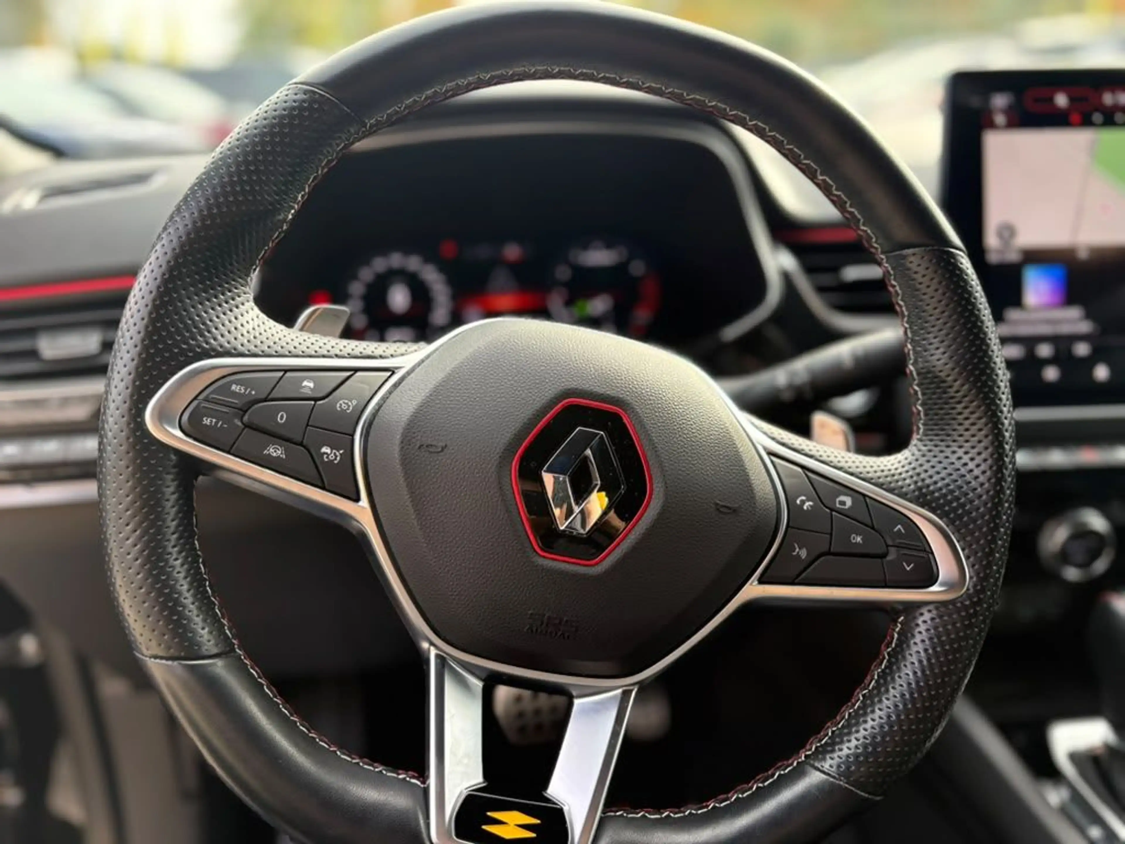 Renault Arkana TCe Mild Hybrid 160 EDC R.S. LINE — photo 12