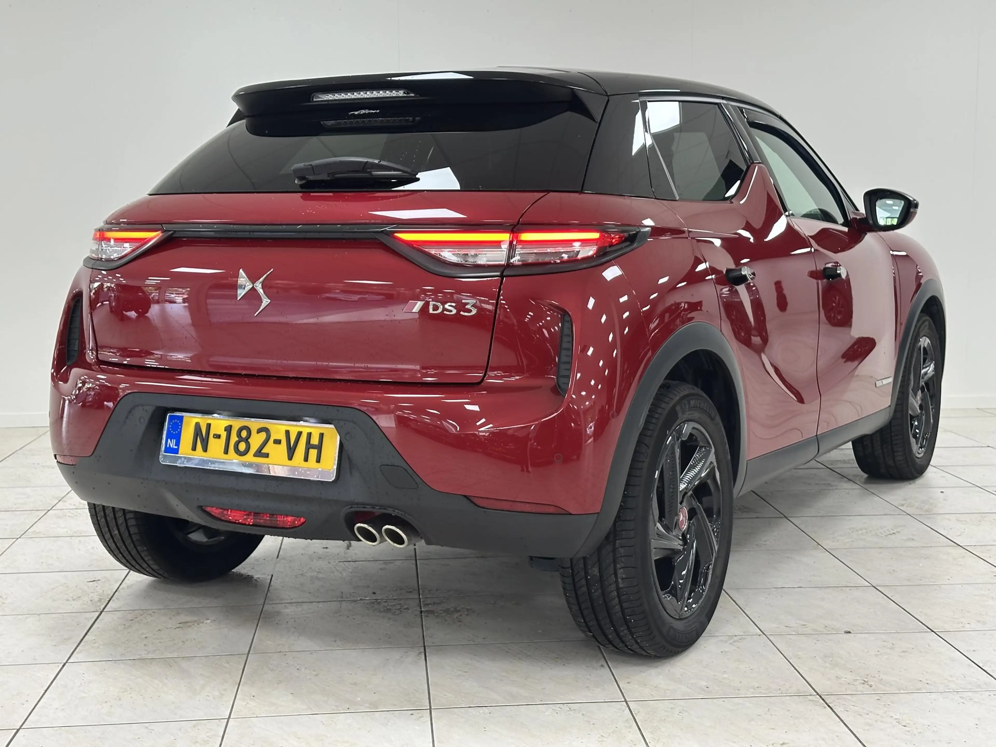 DS Automobiles DS 3 Crossback 1.2 PureTech Performance Line+ ADAPTIVE CRUISECONT — photo 2