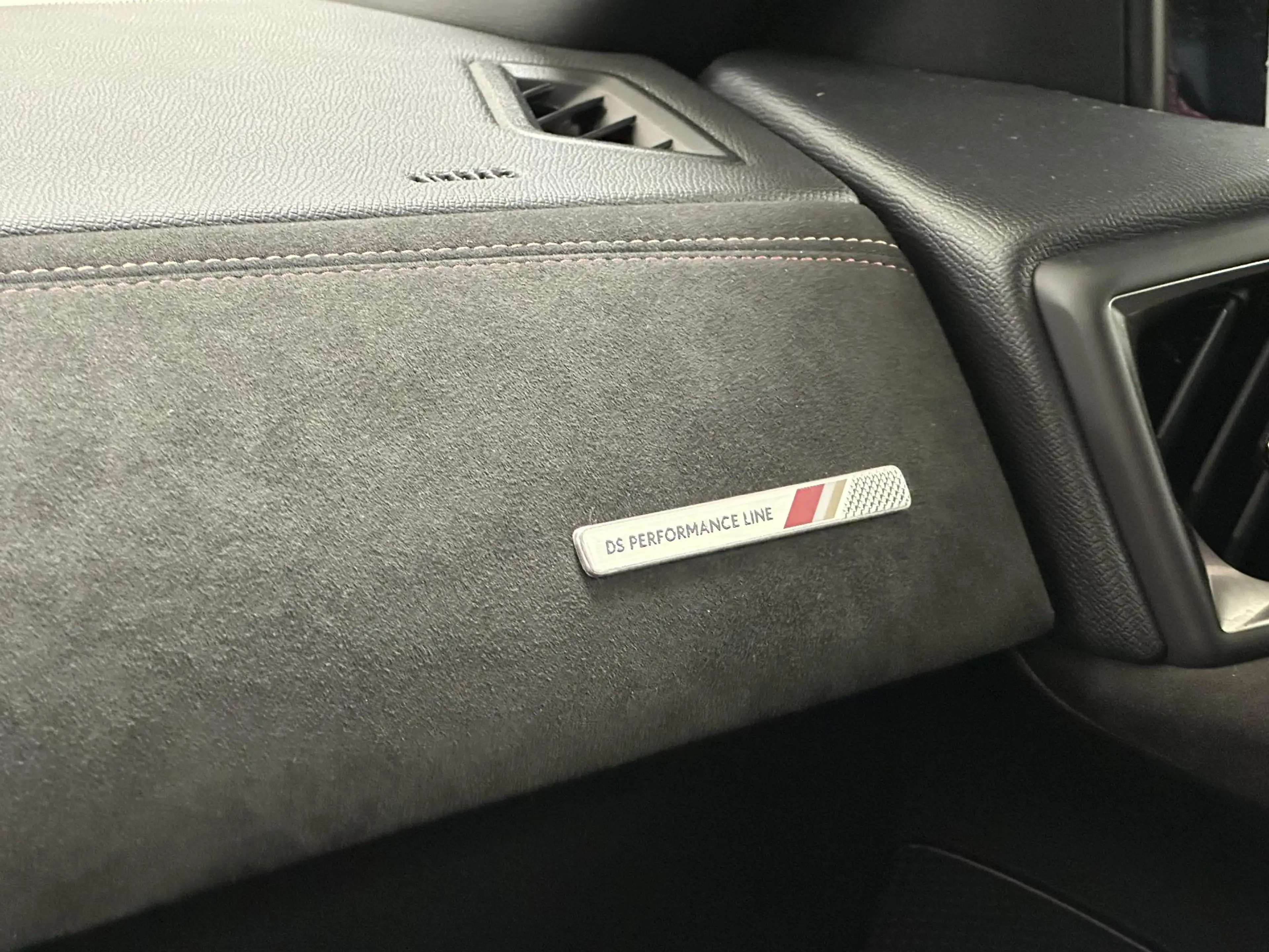 DS Automobiles DS 3 Crossback 1.2 PureTech Performance Line+ ADAPTIVE CRUISECONT — photo 27