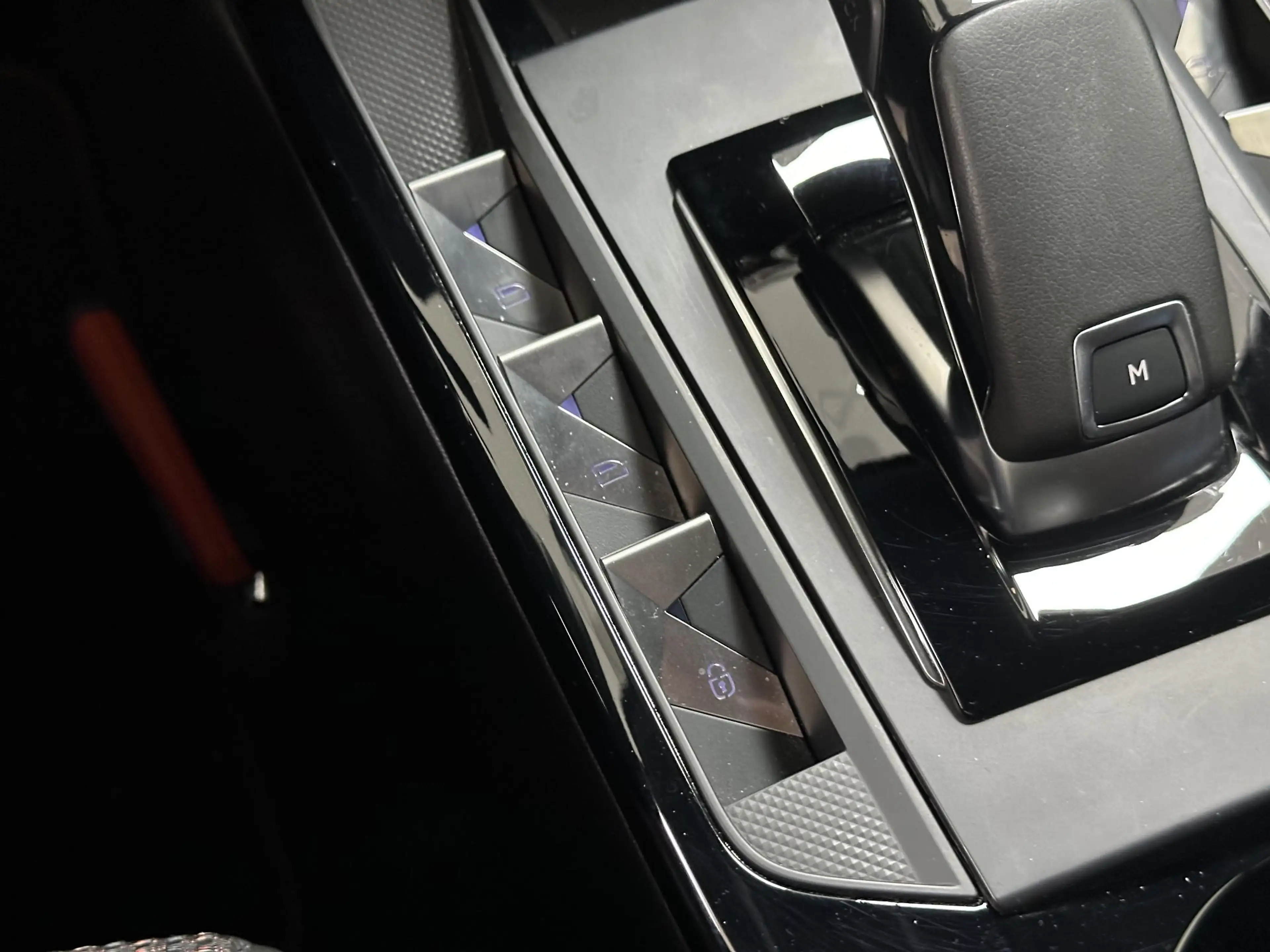 DS Automobiles DS 3 Crossback 1.2 PureTech Performance Line+ ADAPTIVE CRUISECONT — photo 16