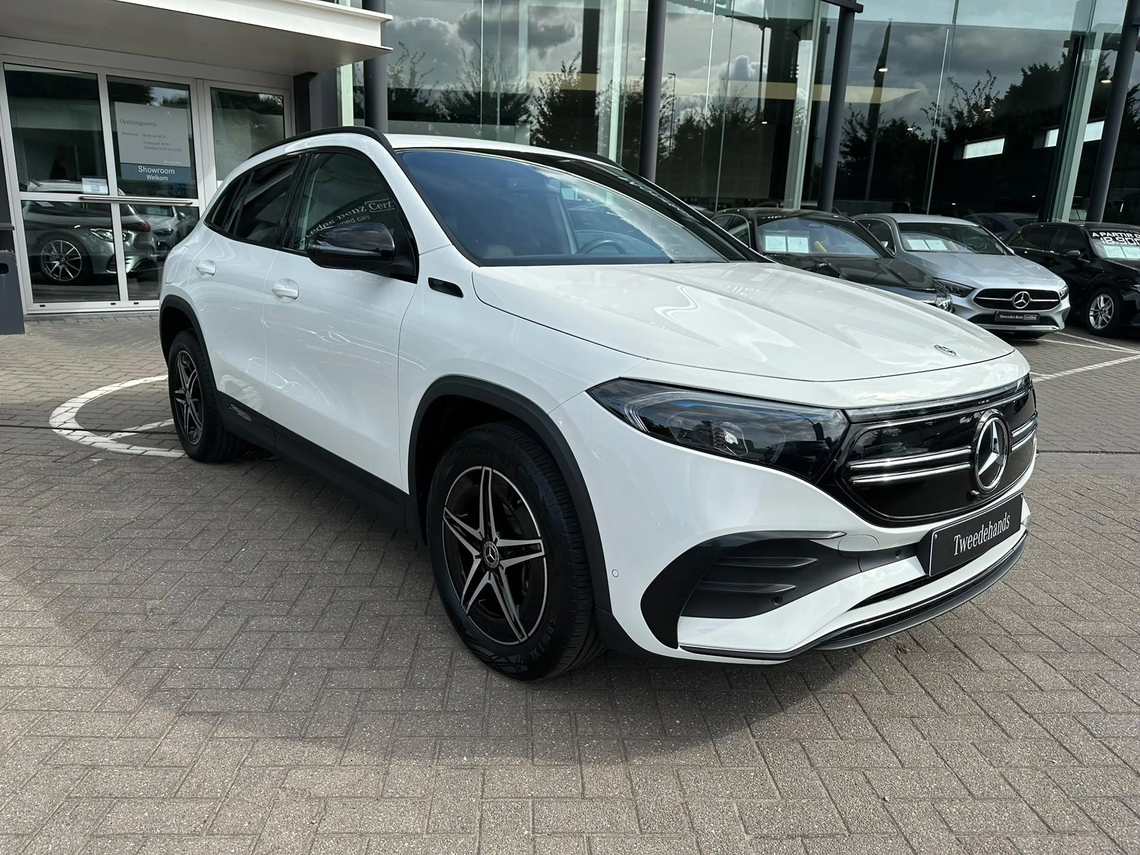 Mercedes-Benz EQA 250 EQA AMG Line — photo 7