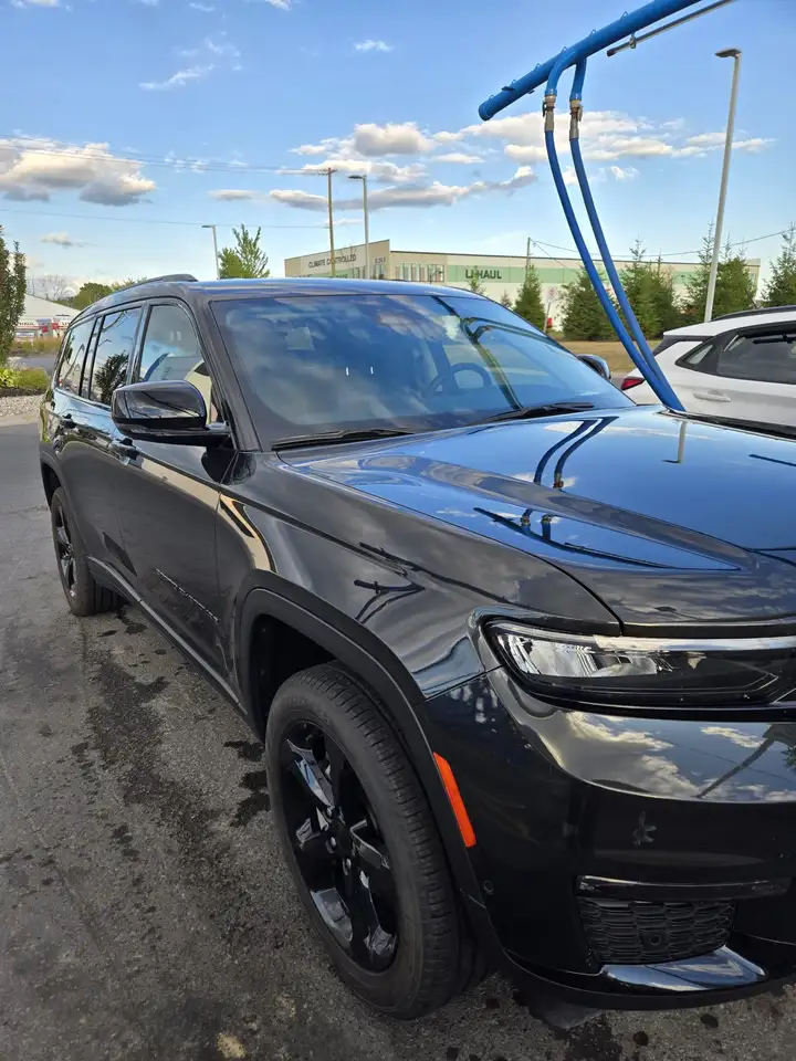 Jeep Grand Cherokee снимка Jeep Grand Cherokee