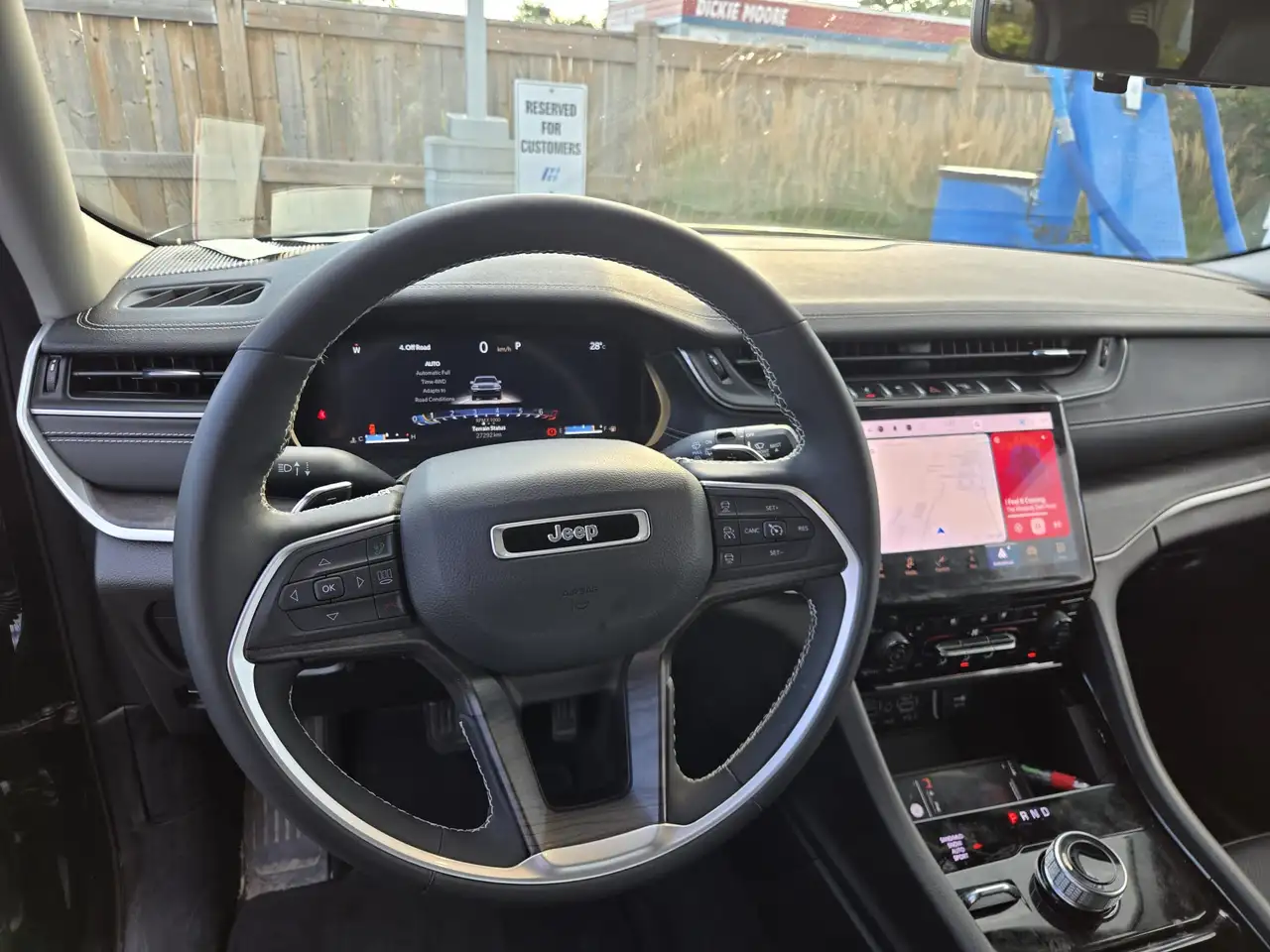 Jeep Grand Cherokee снимка Jeep Grand Cherokee