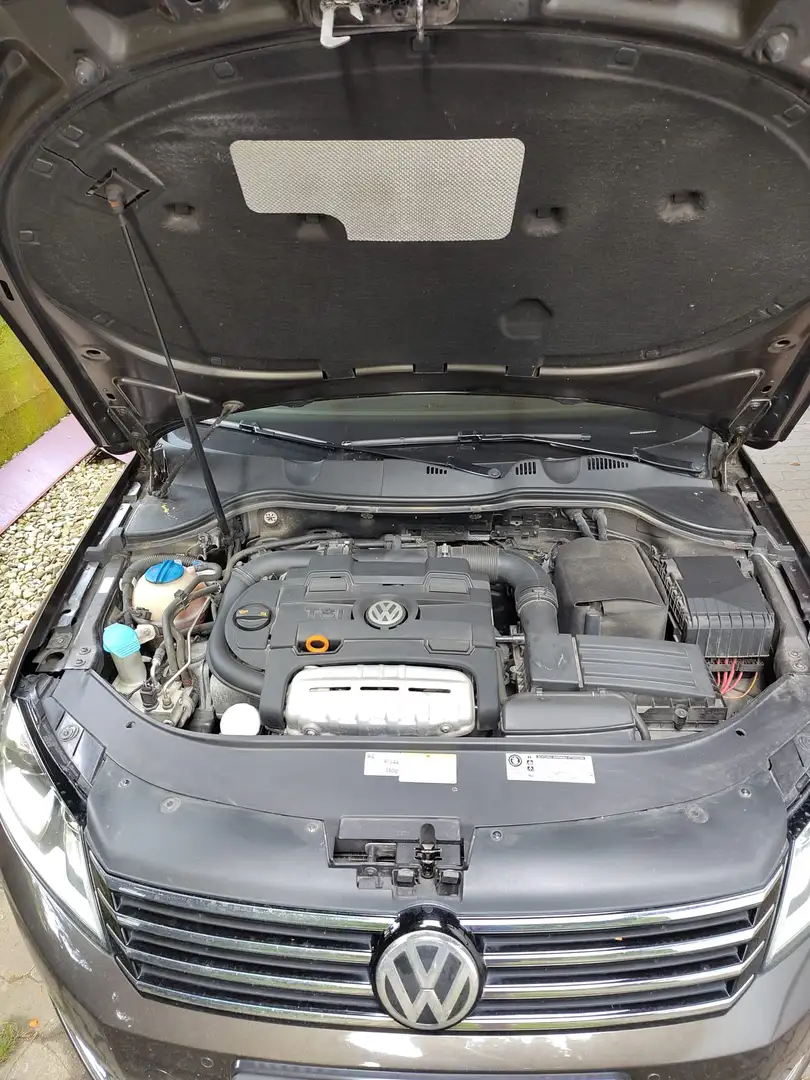 Volkswagen Passat Variant Passat Variant EcoFuel 1.4 TSI EcoFuel Highline Brown - 2