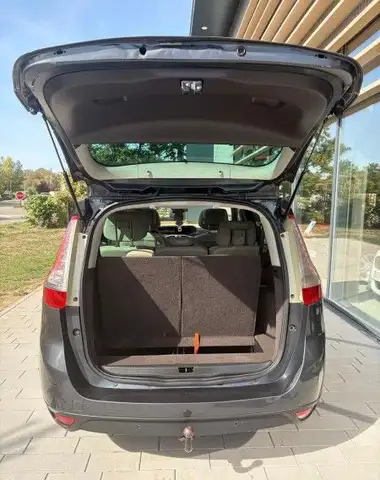 Renault Grand Scenic view 16