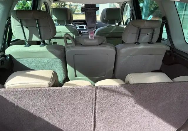Renault Grand Scenic view 15