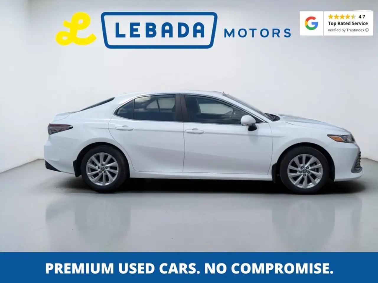 Toyota Camry снимка Toyota Camry
