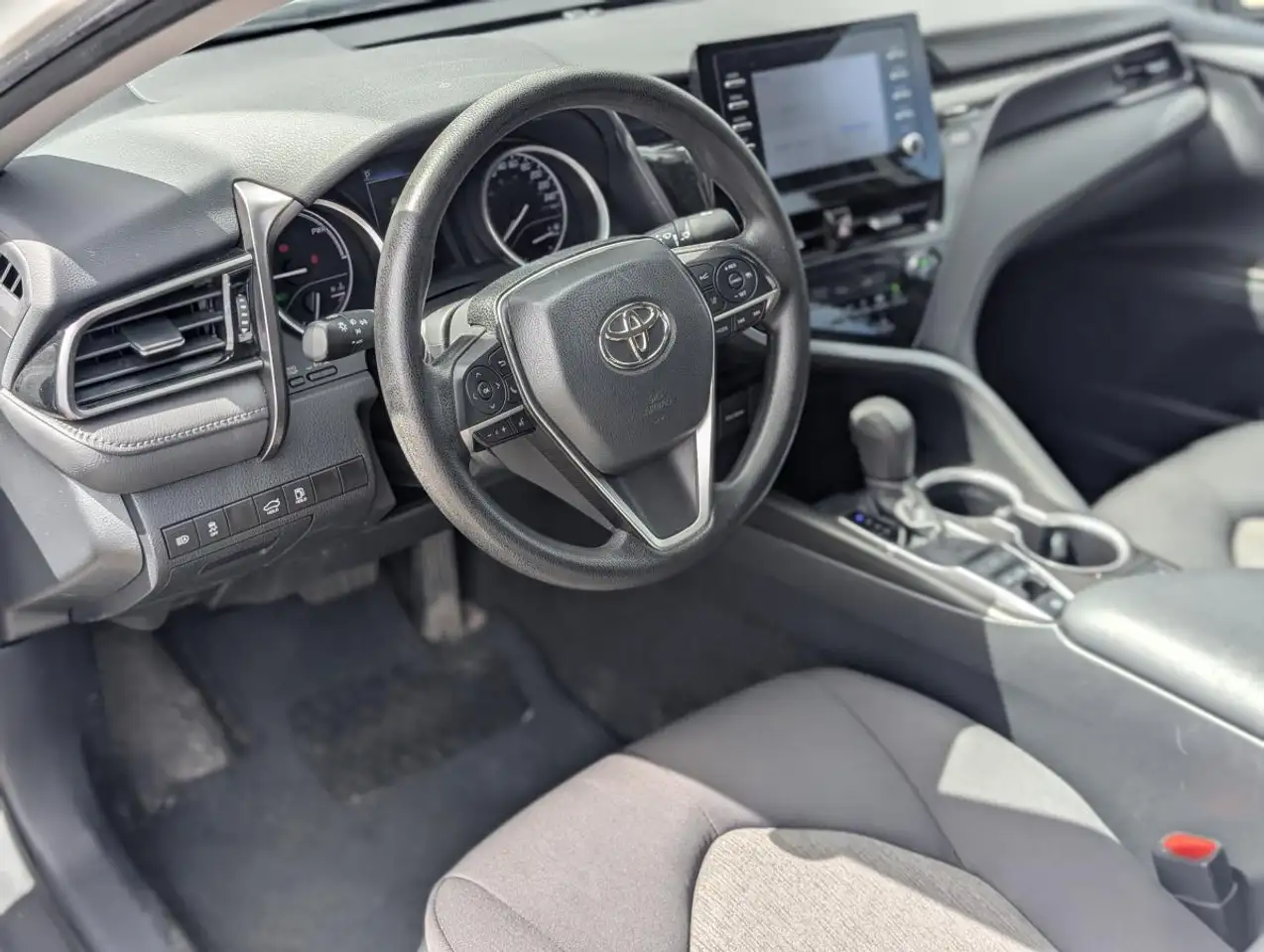 Toyota Camry снимка Toyota Camry