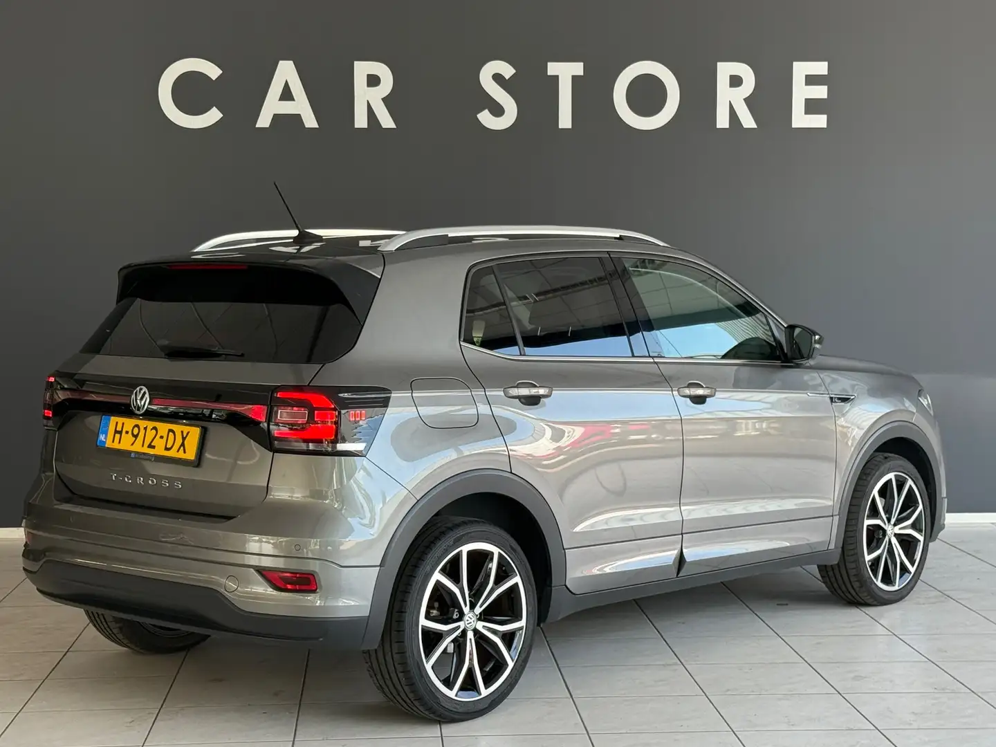 Volkswagen T-Cross 1.0 TSI 116pk R-Line 18''|LED|ACC|CLIMA|Dealer Ond Grigio - 2