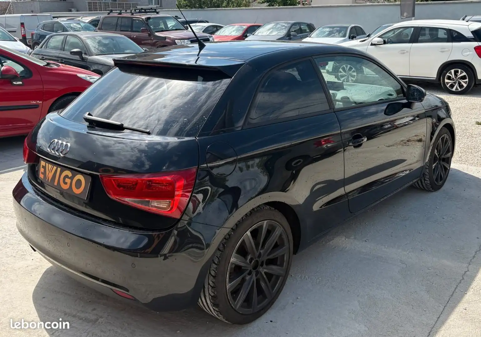 Audi A1 1.2 tfsi 86 ch ambition xenon %2B radar ar Noir - 2