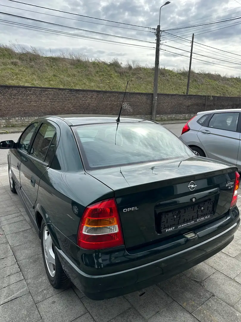 Opel Astra 1.6i XEL 16v Edition 2000 Vert - 2