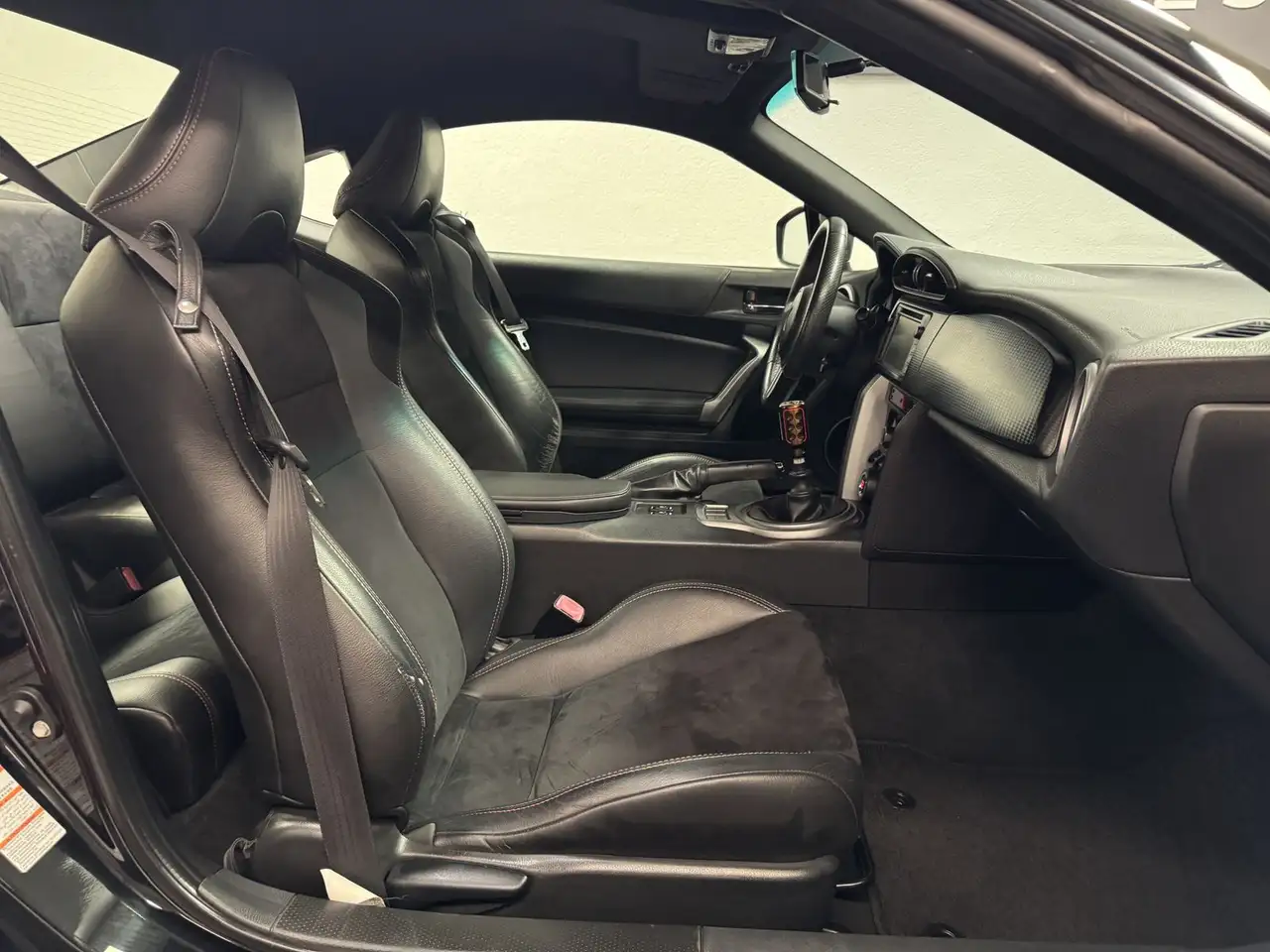 Toyota GT86 2.0 200 ch BVM / Carnet Toyota complet / Xénon / Sièges chauffants / Régulateur de vitesse