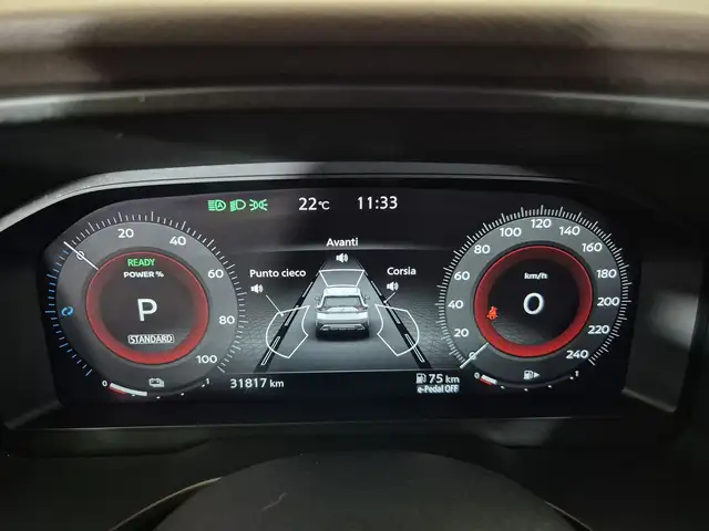 Nissan X-Trail view 15