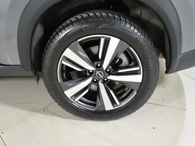 Nissan X-Trail view 14