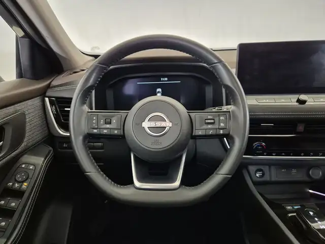 Nissan X-Trail view 9