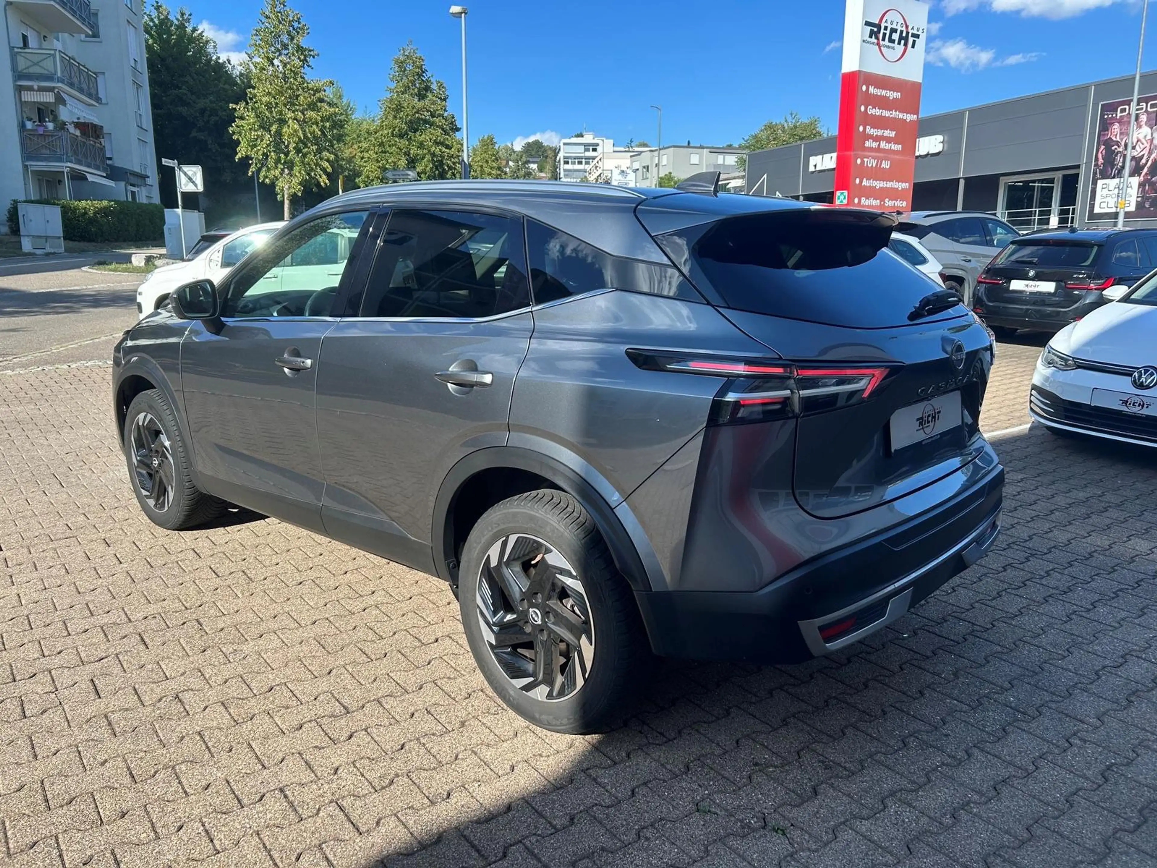 Nissan Qashqai 1.3 DIG-T N-Connecta Komfort & Winterpaket — photo 6