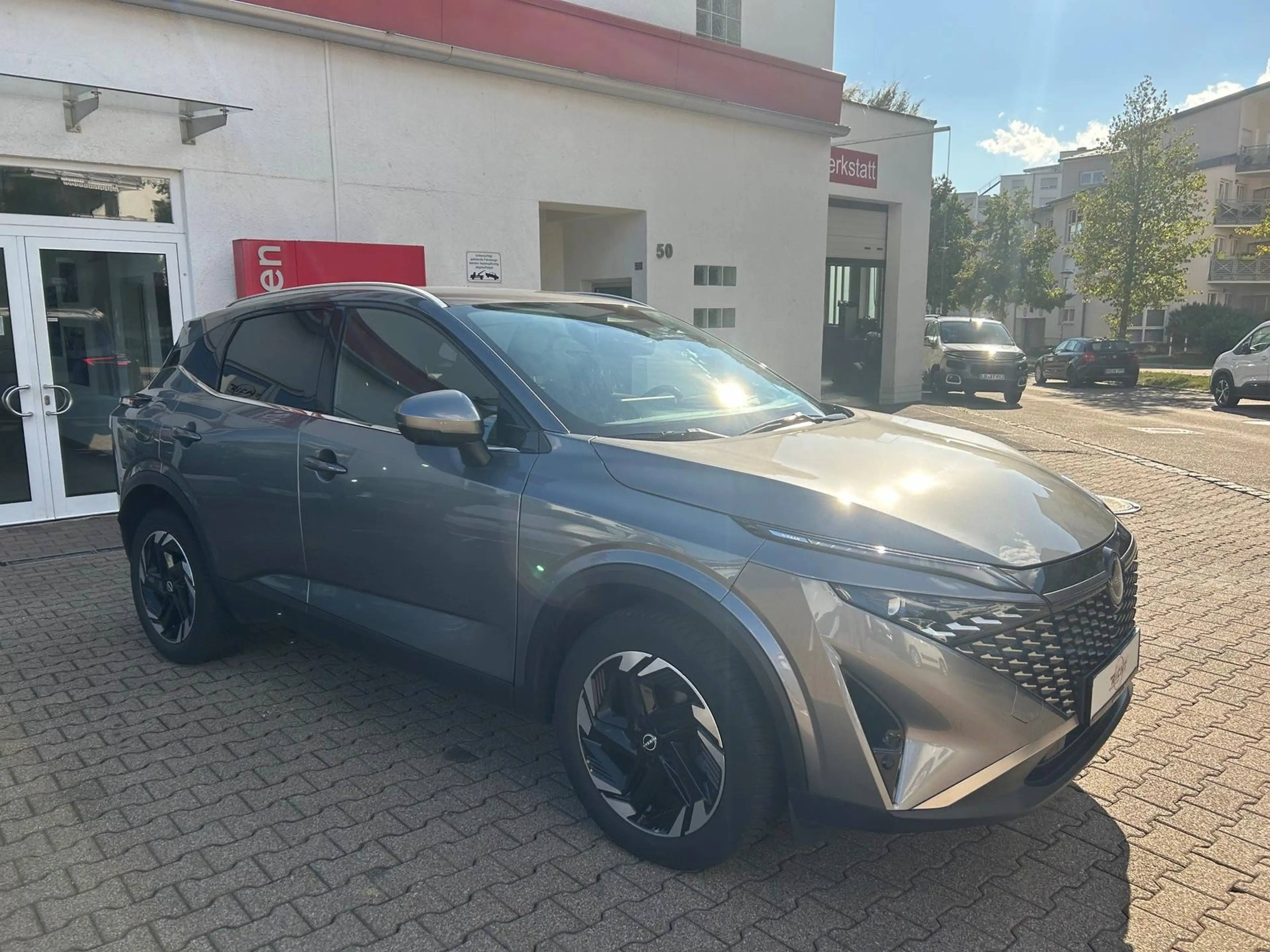 Nissan Qashqai 1.3 DIG-T N-Connecta Komfort & Winterpaket — photo 4
