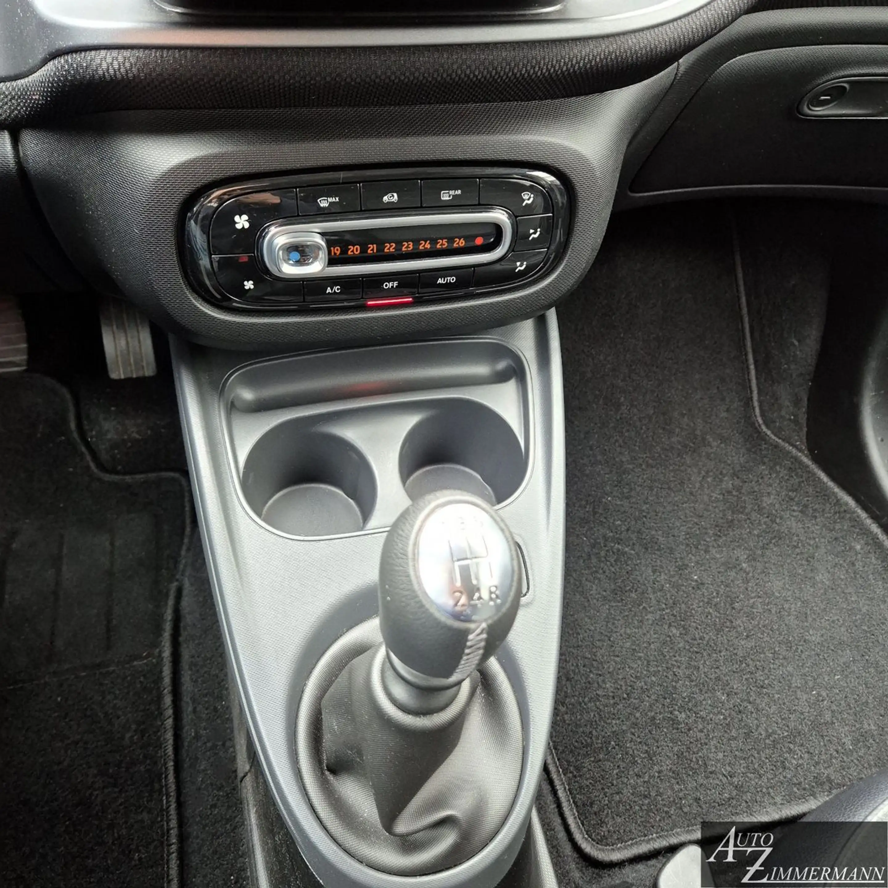 smart forFour 0,9 Prime Navi*Leder*Kamera*Alu*Spurhalt — photo 11