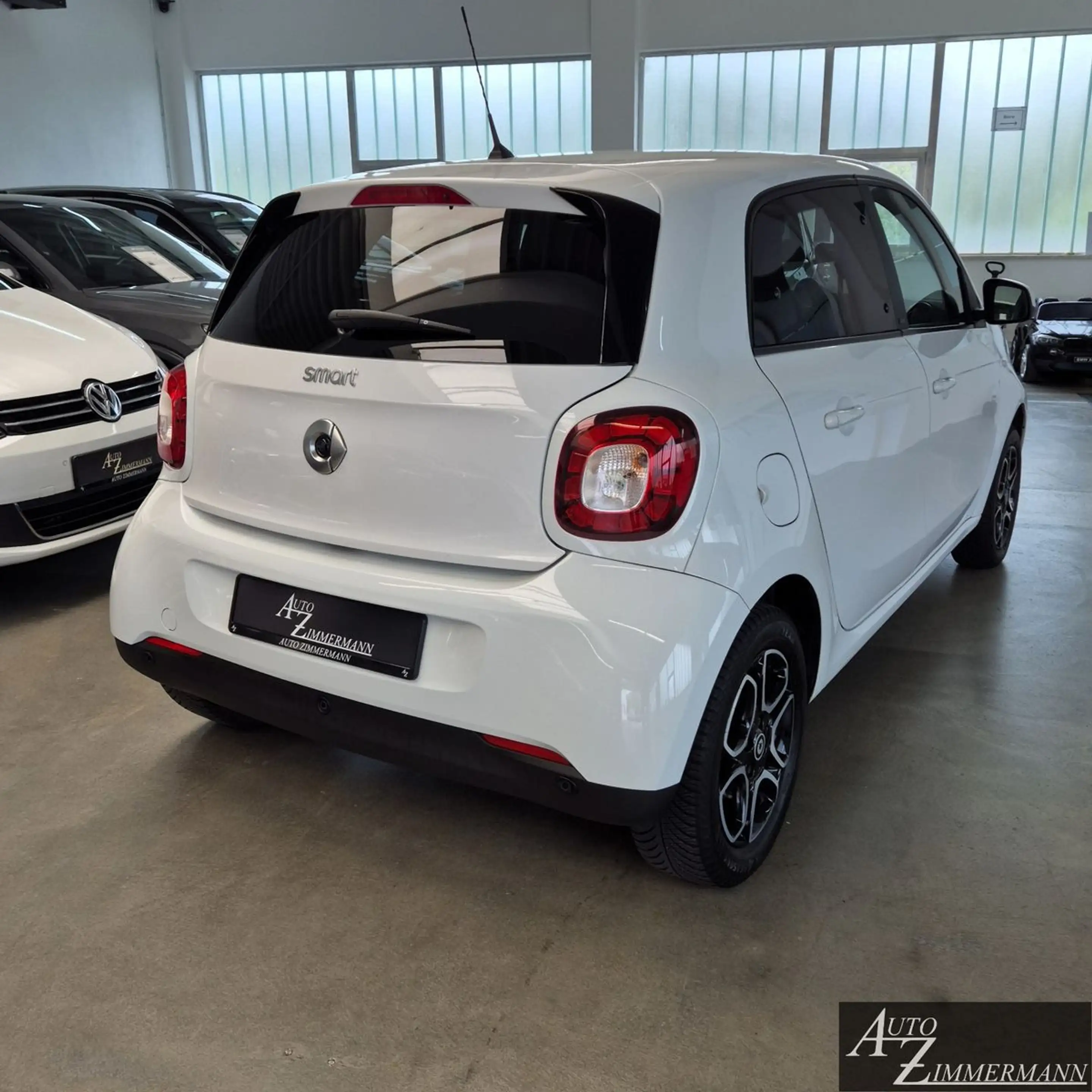 smart forFour 0,9 Prime Navi*Leder*Kamera*Alu*Spurhalt — photo 5