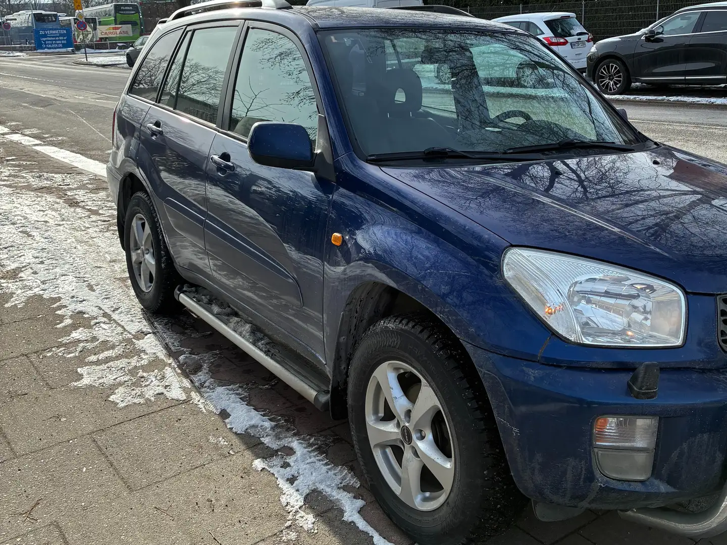 Toyota RAV 4 Toyota RAV4 Bensis Blau - 2