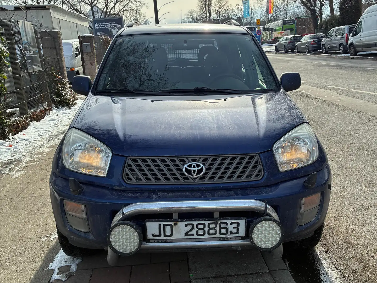 Toyota RAV 4 Toyota RAV4 Bensis Blau - 1