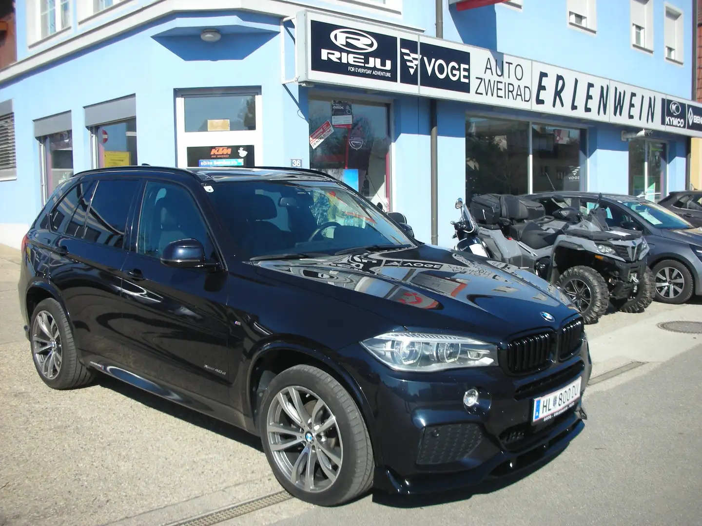 BMW X5 xDrive 40d M-Performance Paket + El. AHV Schwarz - 1