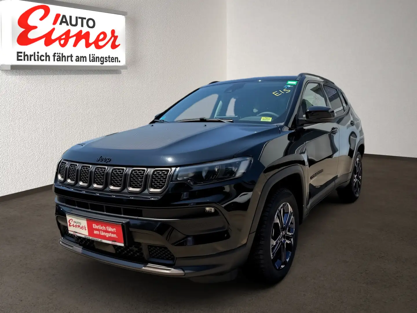 Jeep Compass 1.3 PHEV UPLAND AT Schwarz - 2