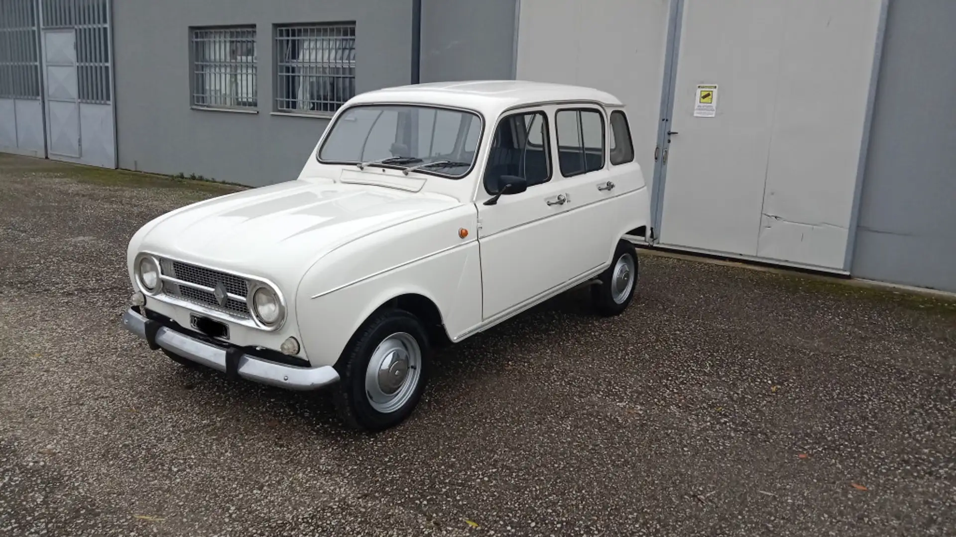 Renault R 4 mod. EXPORT Weiß - 2