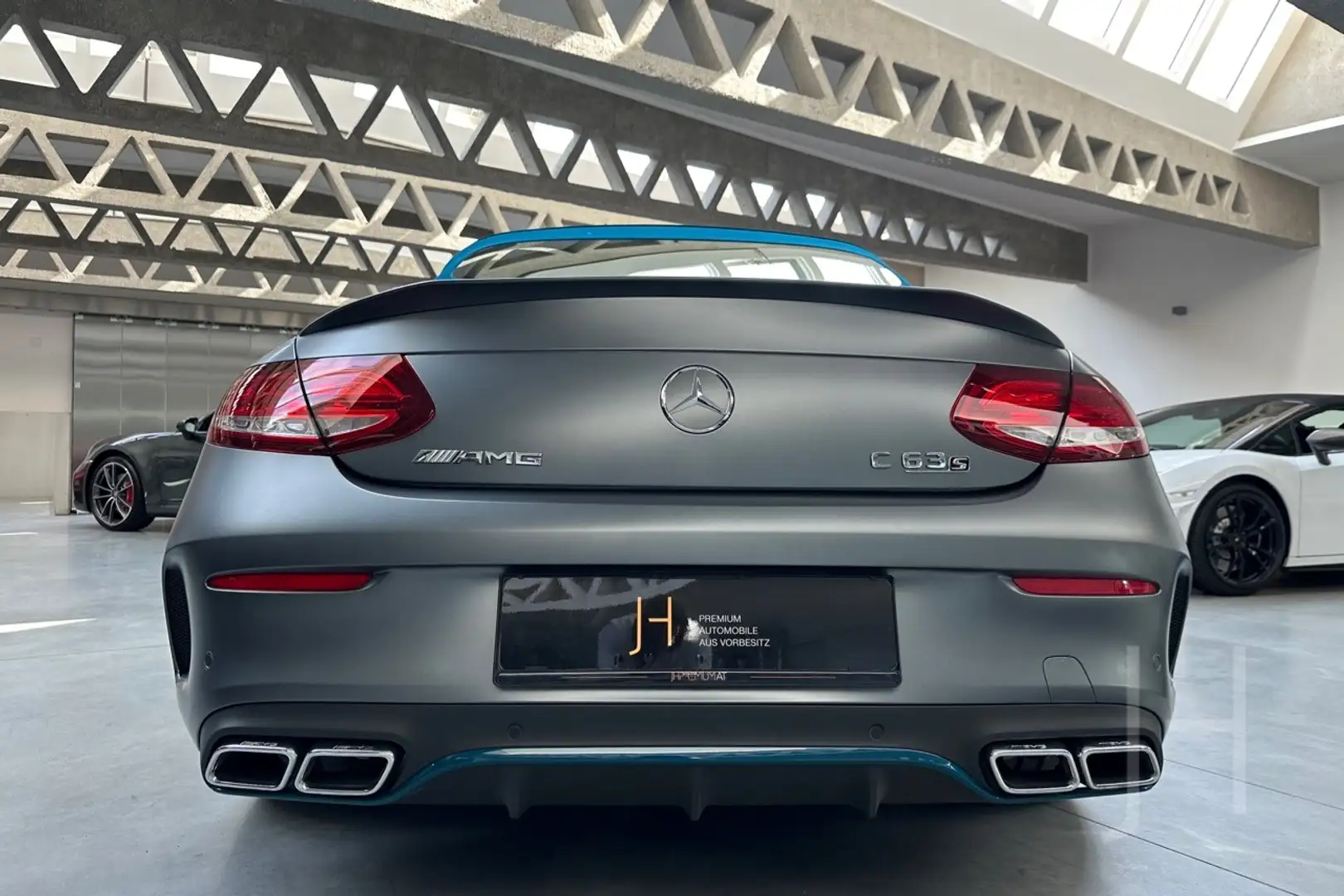 Mercedes-Benz C 63 AMG C63 AMG Cabrio Gris - 1